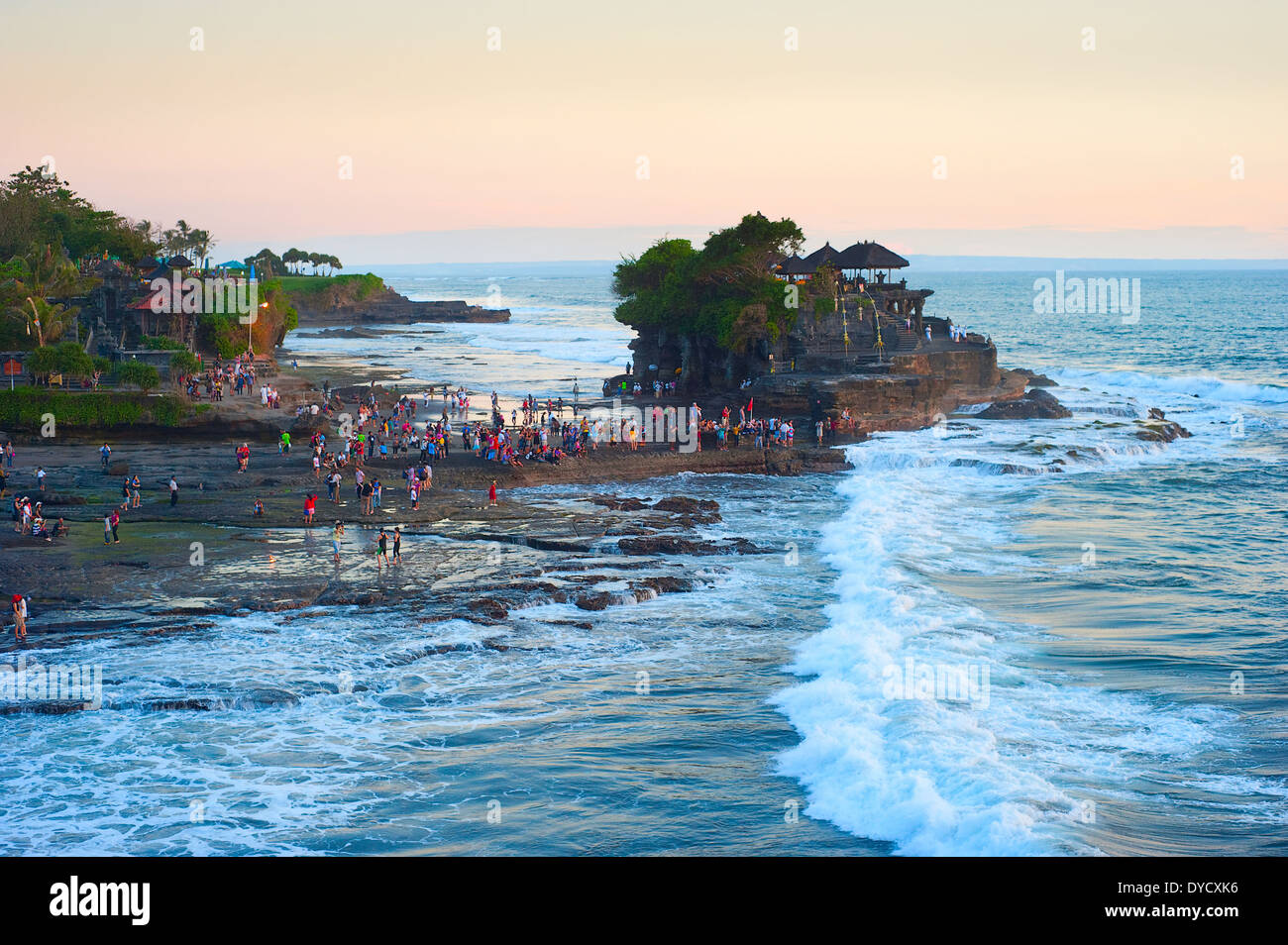 La dal Tempio Tanah Lot, il più importante tempio indù di Bali, Indonesia. Foto Stock