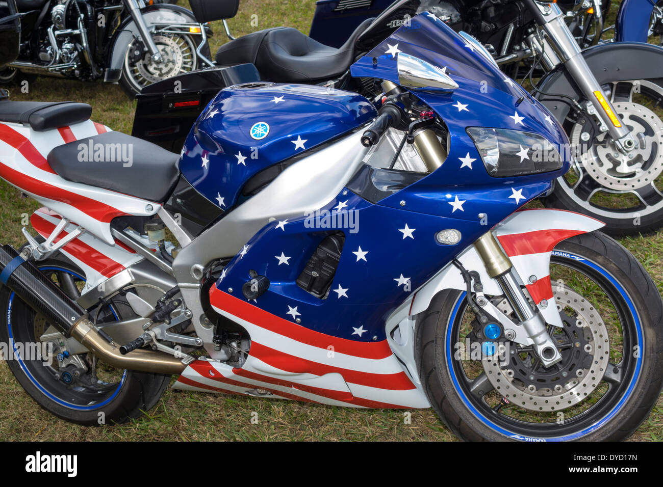 Everglades City Florida, moto motociclette, patriottico, strisce di stelle, colori bandiera, personalizzato, visitatori viaggio turismo turistico punto di riferimento Foto Stock