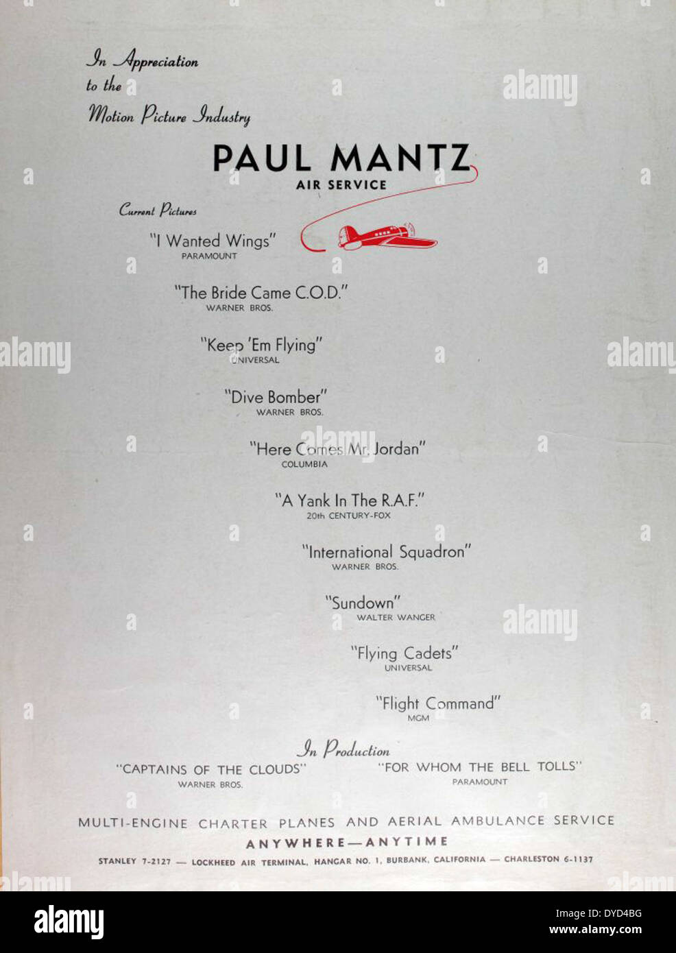 Questa foto dell'album di Paul Mantz mostra il famoso aviatore di Hollywood, Paul Mantz, in azione. Noto per il suo volo acrobatico e il suo coinvolgimento nei film dell'aviazione, Mantz fu anche un pilota collaudatore di diversi modelli di aerei. Foto Stock