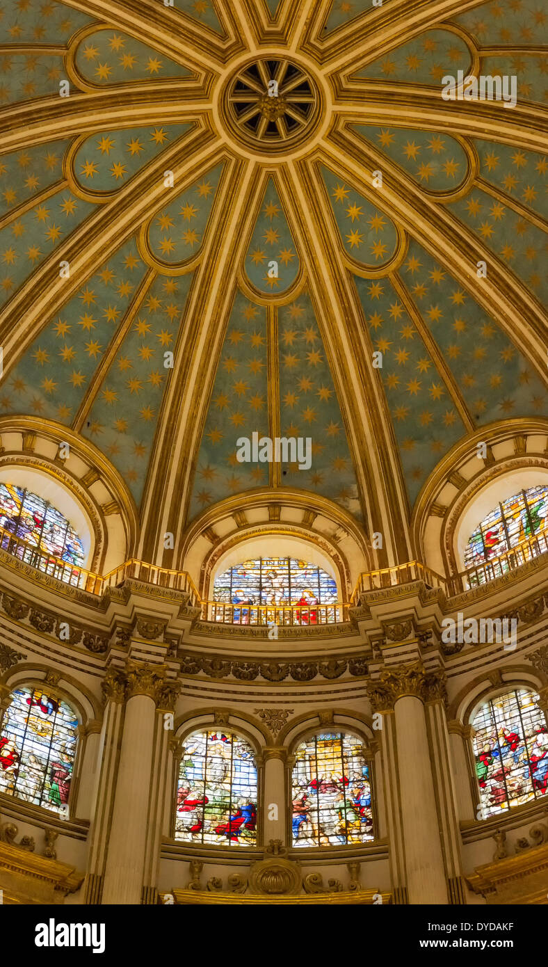Centrale a cupola della Cattedrale di Granada, provincia di Granada, Andalusia, Spagna Foto Stock