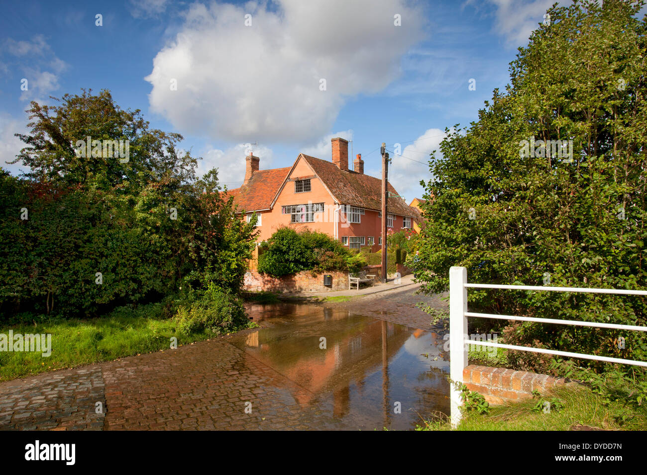 Il pittoresco villaggio di Kersey nel Suffolk. Foto Stock