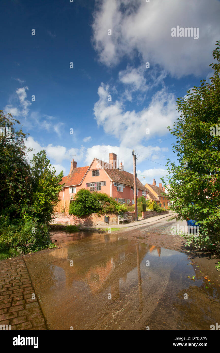 Il pittoresco villaggio di Kersey nel Suffolk. Foto Stock