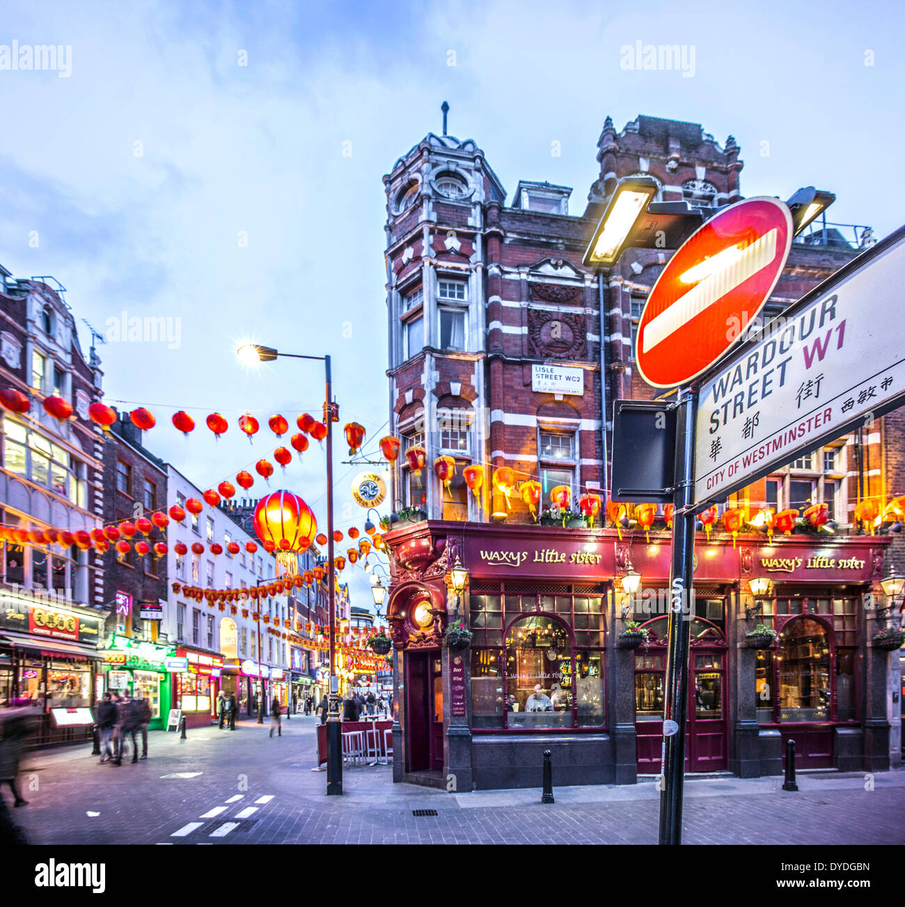 Wardour Street con decorazioni per il nuovo anno cinese. Foto Stock