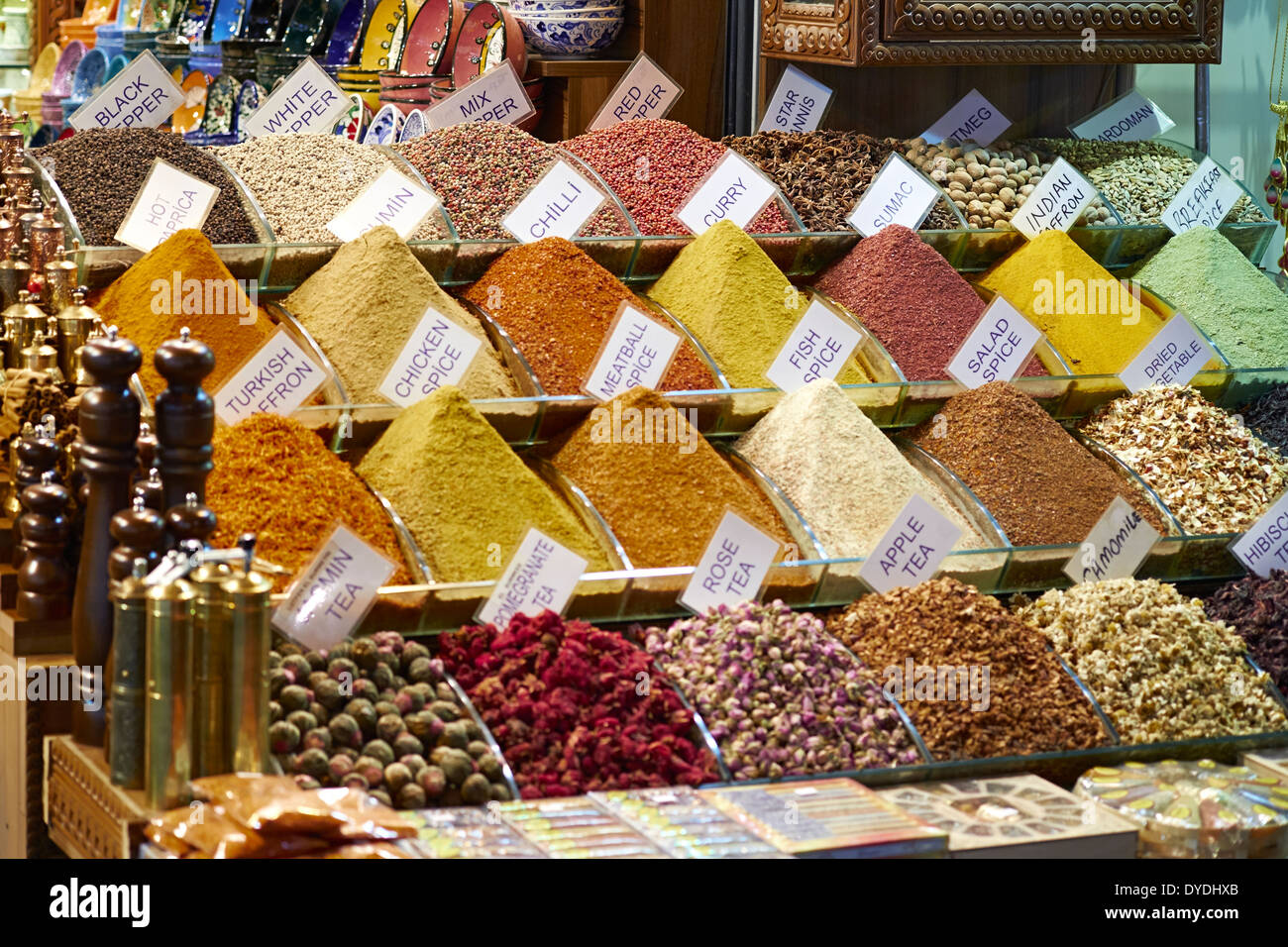 Exotic spice market al Grand Bazaar Istanbul, Turchia. Foto Stock