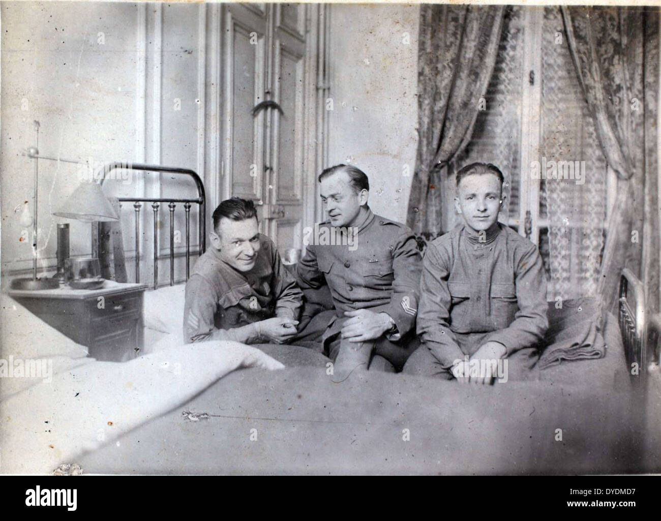 Questa immagine, raffigurante l'aereo dell'era della prima guerra mondiale di James Faye, fa parte di una più ampia collezione che raffigura la storia dell'aviazione militare nella prima guerra mondiale. James Faye, una figura chiave nello sviluppo dell'aviazione precoce, è evidenziato nel contesto del suo servizio in Francia. Foto Stock