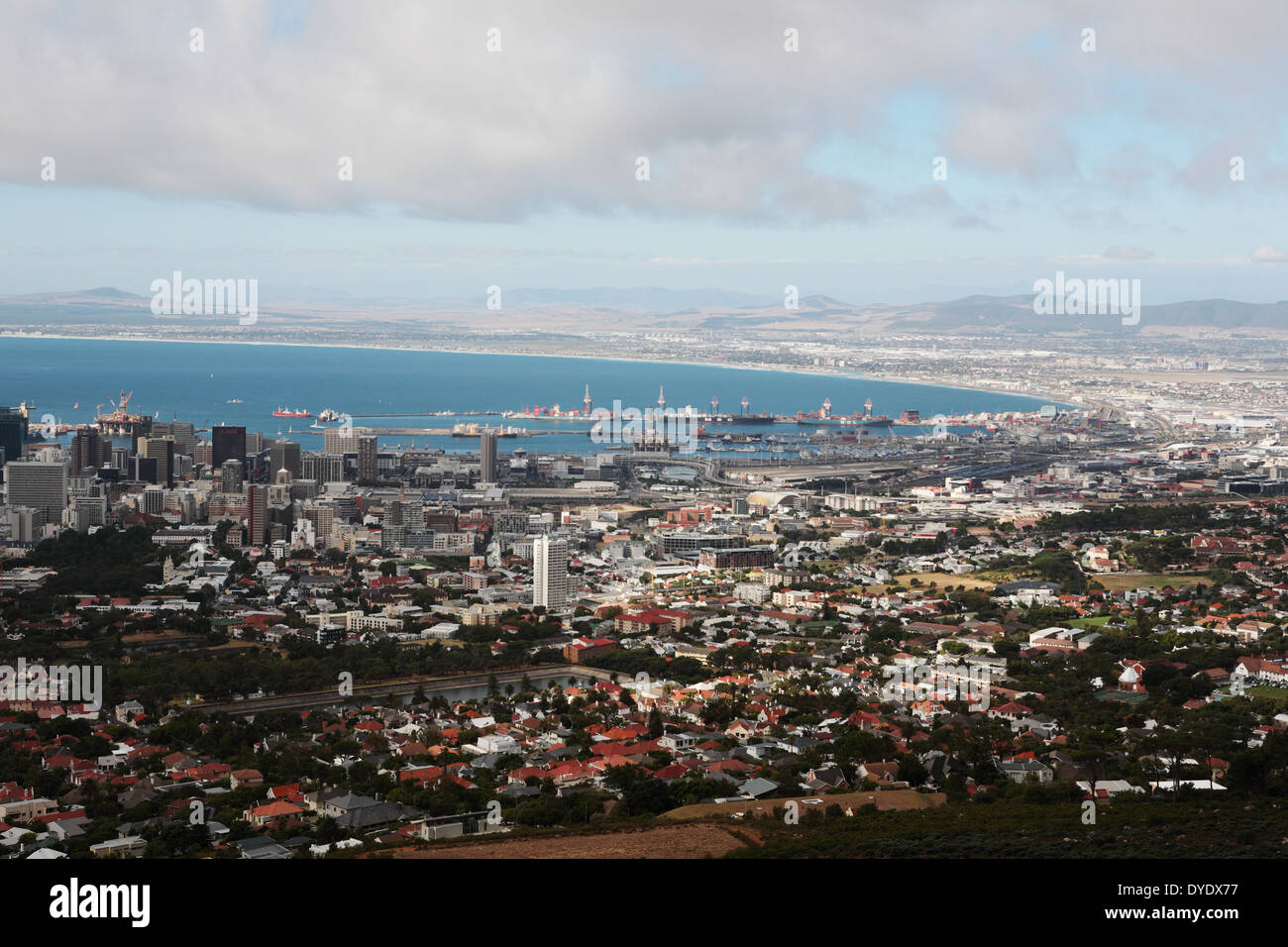 Vista aerea di Città del Capo e di Table Bay Harbour Foto Stock