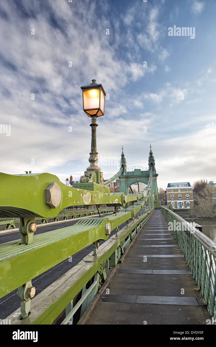 Hammersmith Bridge di Londra Foto Stock