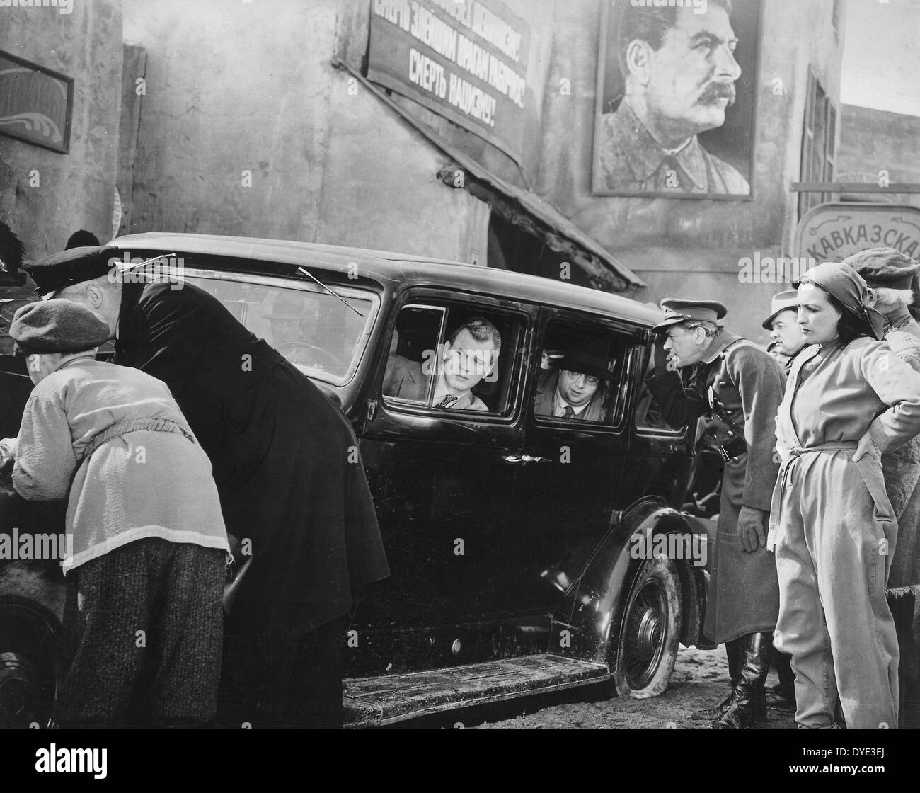 Joseph Cotten, Jack Moss, sul set del film "Viaggio nella paura", 1943 Foto Stock