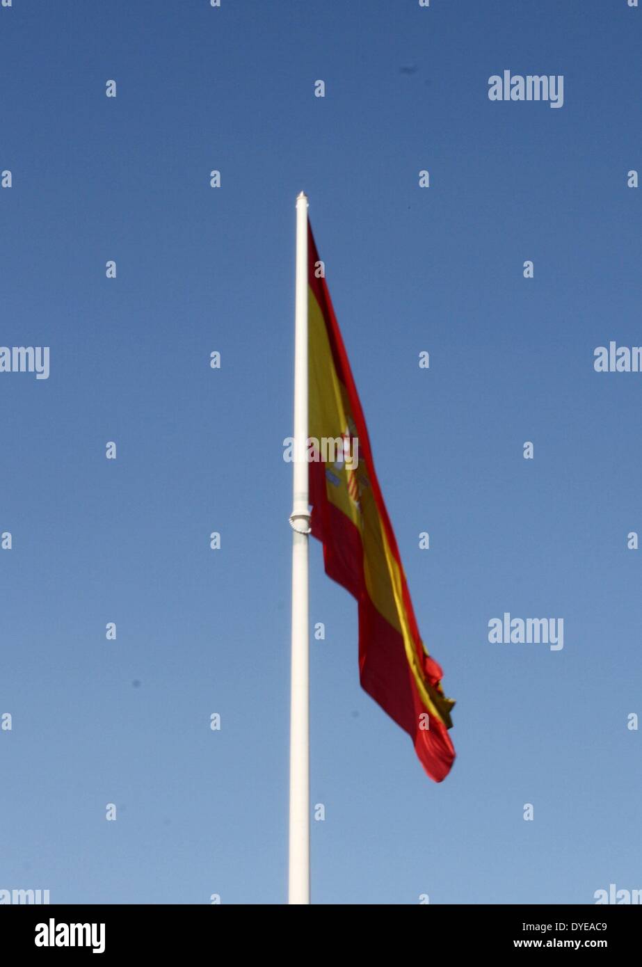 La bandiera spagnola. Ha adottato il 6 dicembre 1978 (versione corrente stabilito nella Costituzione spagnola). Madrid. Spagna 2013 Foto Stock