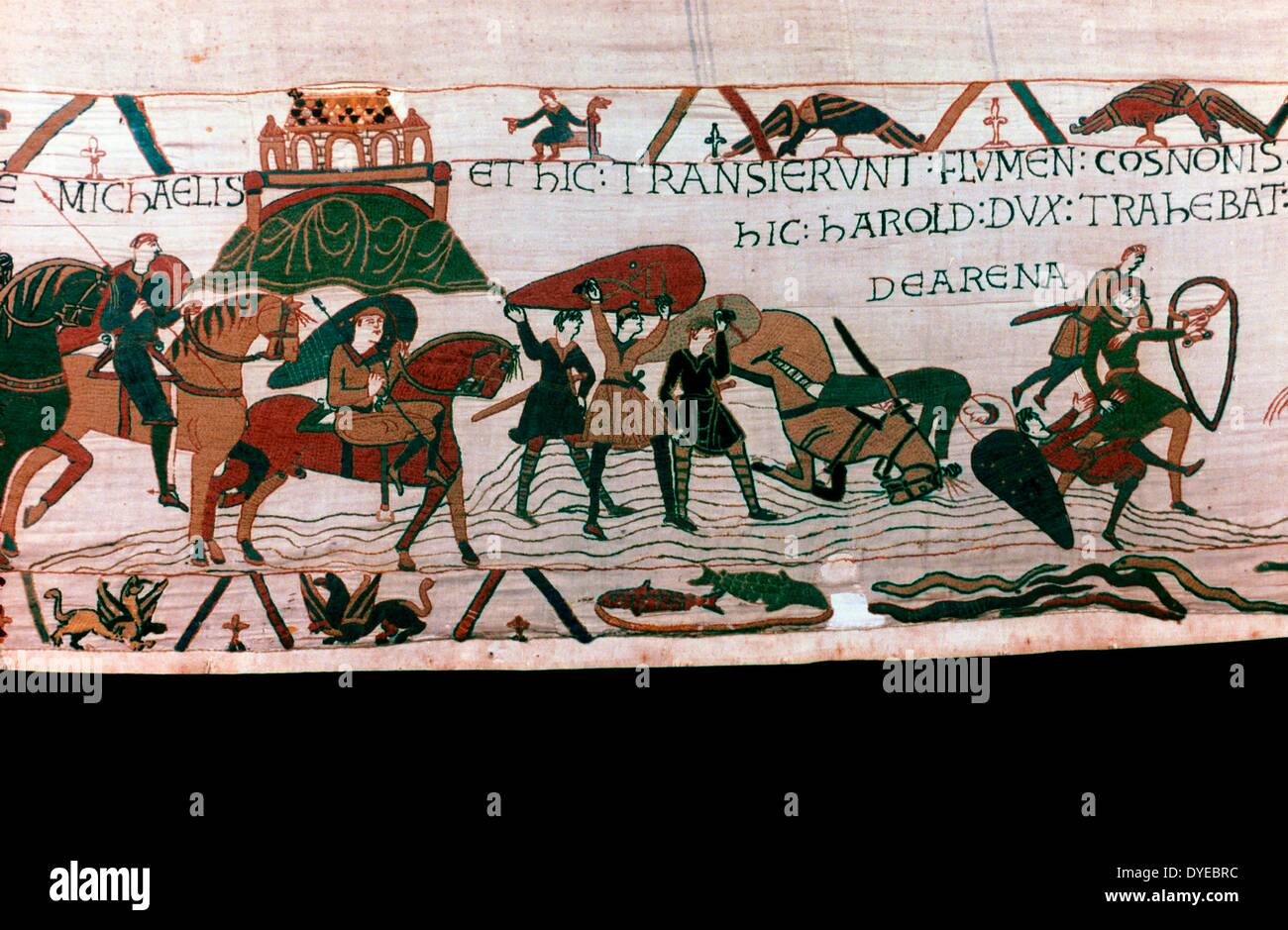 Scena dall'Arazzo di Bayeux un panno ricamato quasi 70 metri (230 ft) di lunghezza, che descrive gli eventi che portano fino alla conquista normanna dell'Inghilterra in materia di Guglielmo duca di Normandia e Harold, Earl del Wessex, successivamente re d'Inghilterra, e culminata nella battaglia di Hastings in 1066 Foto Stock