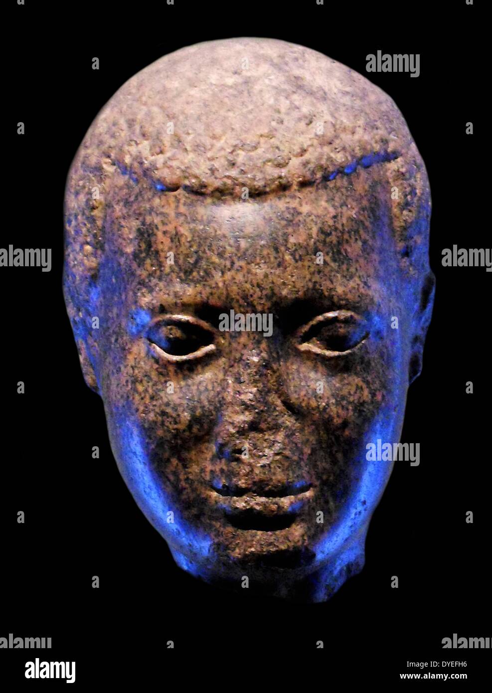 Testa del la figura maschile eretta. Karnack Foto Stock