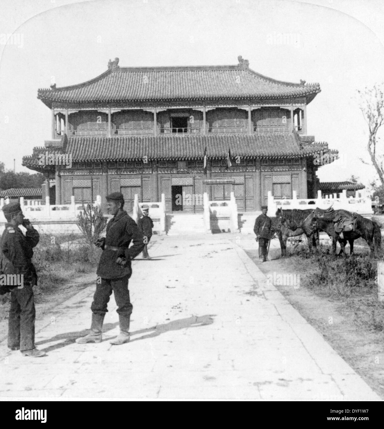 Empress Dowager preferito palace dal lago, Città Imperiale a Pechino, Cina. Durante il Boxer Uprising divenne Conte Waldersee presso la sede centrale. 1901 Foto Stock