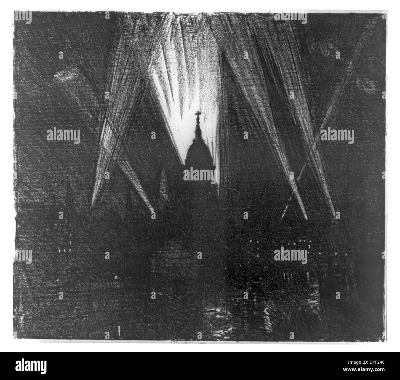 I proiettori dietro la cattedrale di San Paolo a Londra in Inghilterra durante un raid aereo nella Prima Guerra Mondiale. Disegnata da Joseph Pennell, 1857-1926, artista 1914. Foto Stock