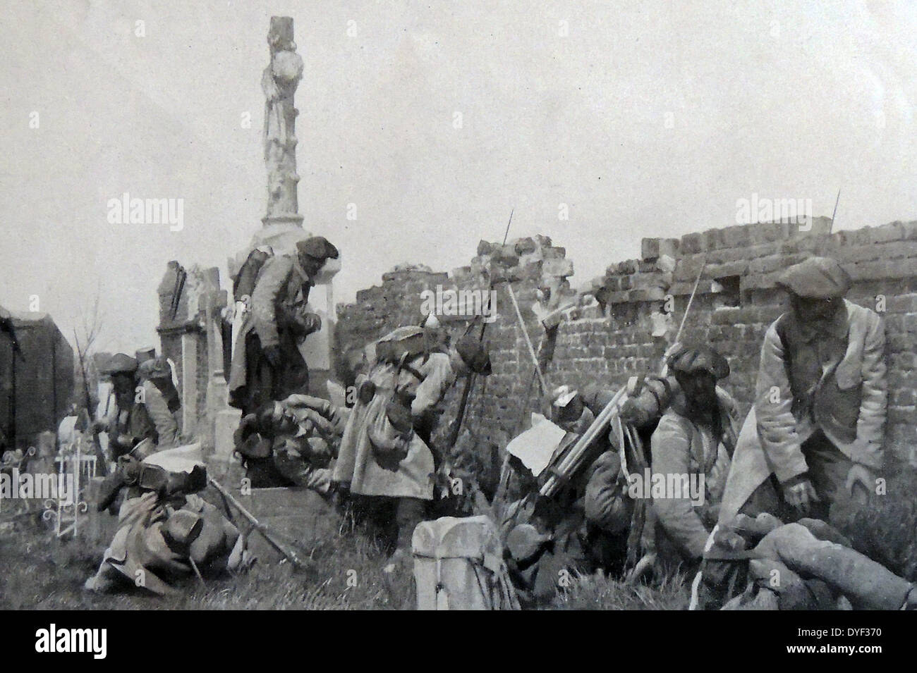 Francese i comandanti di campo della prima guerra mondiale 1915; Generale Maunoury a destra), con il generale de Villaret (sinistra). Maunoury Michel-Joseph (17 dicembre 1847 - 28 Marzo 1923) era un comandante delle forze francesi nei primi giorni della Seconda guerra mondiale I. Étienne Godefroy Timoléon de Villaret (Saint-Laurent-Lolmie, 17 février 1854 - Angers, 18 janvier 1931) Foto Stock