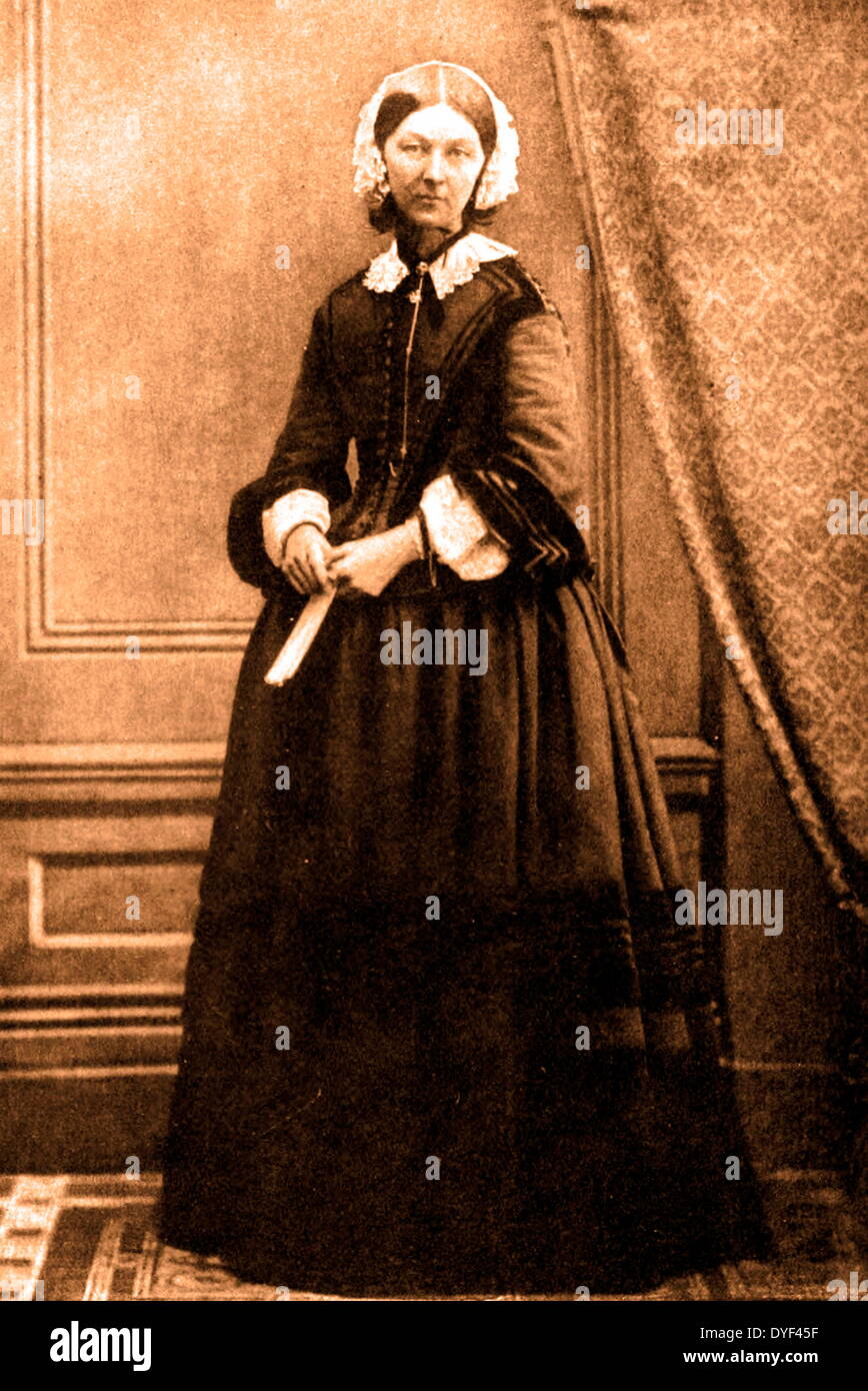Una fotografia di un giovane Florence Nightingale, il fondatore della moderna assistenza infermieristica, nonché un celebre inglese riformatore sociale e studioso di statistica. Ella fu dato il soprannome di "La Signora con la lampada" a causa della sua abitudine di fare assistenza infermieristica turni di notte durante la Guerra di Crimea. Vissuto tra il maggio 1820-agosto 1910. Foto Stock Una fotografia di un giovane Florence Nightingale, il fondatore della moderna assistenza infermieristica, nonché un celebre inglese riformatore sociale e studioso di statistica. Ella fu dato il soprannome di "La Signora con la lampada" a causa della sua abitudine di fare assistenza infermieristica turni di notte durante la Guerra di Crimea. Vissuto tra il maggio 1820-agosto 1910. Foto Stock