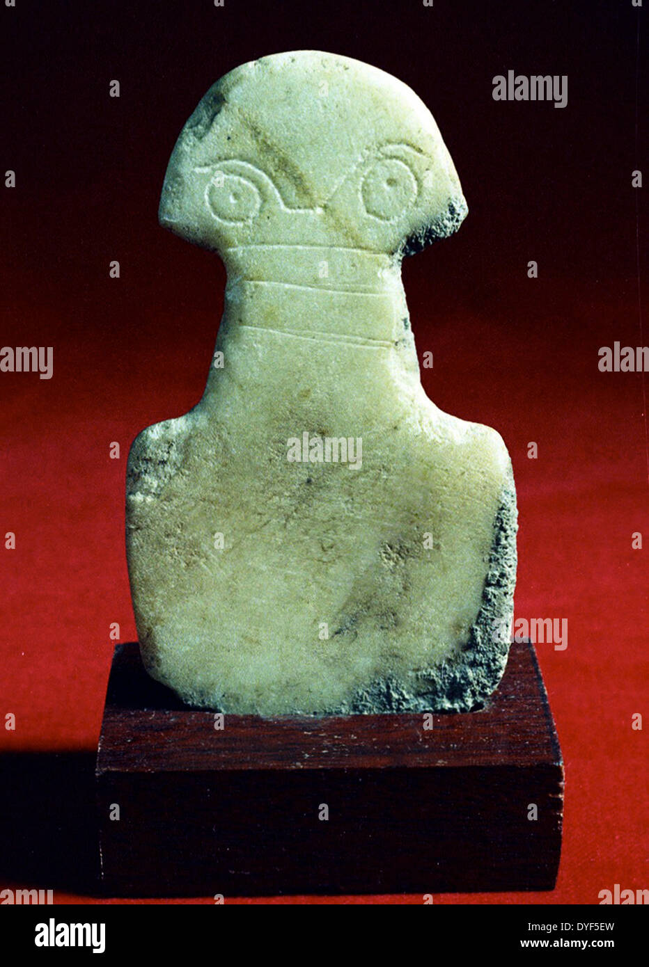 Anatolica idolo femminile, terzo millennio BC, mostrando altamente stilizzata, forma semplificata. Foto Stock