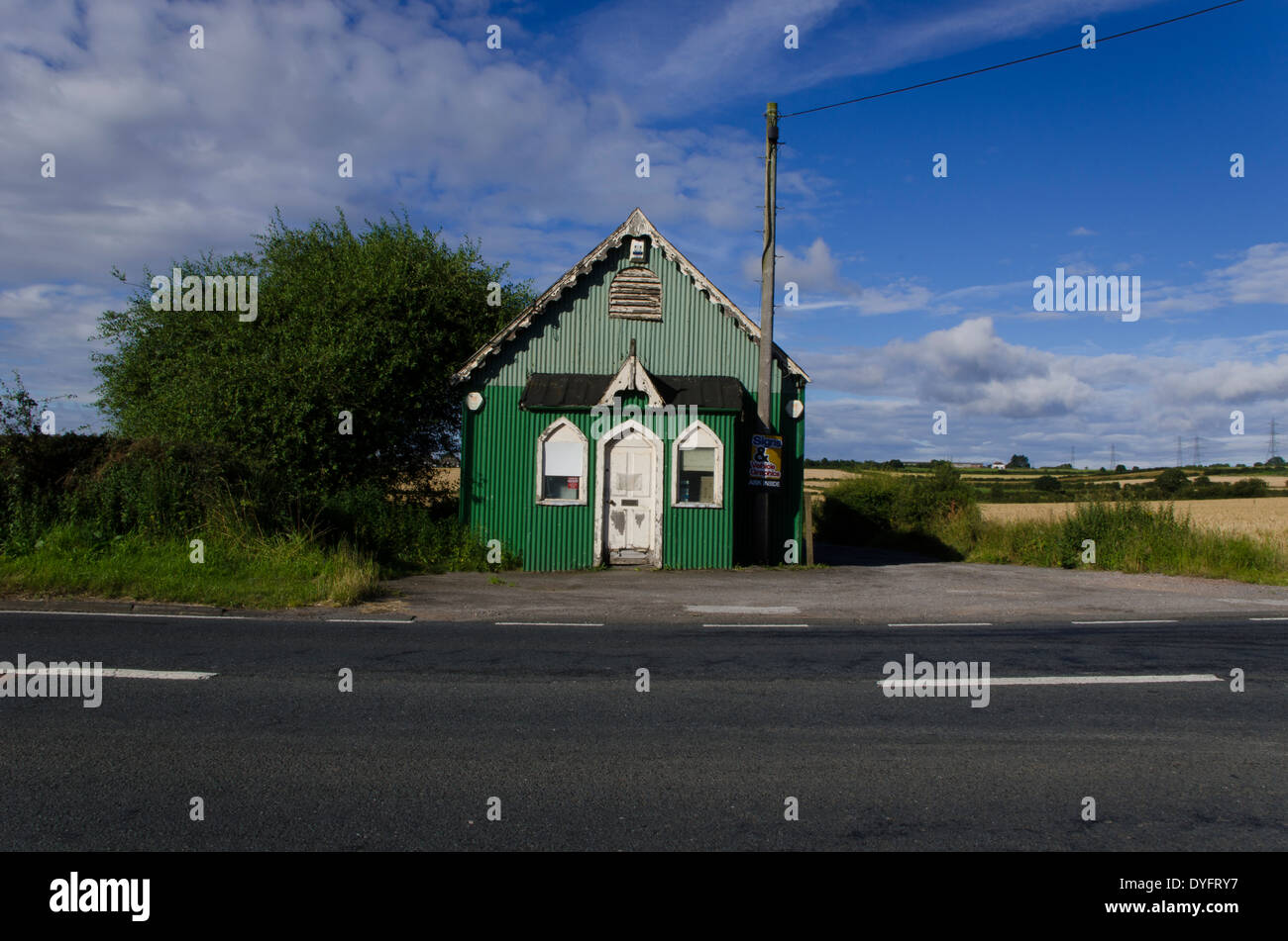 Un antico tabernacolo di stagno Foto Stock