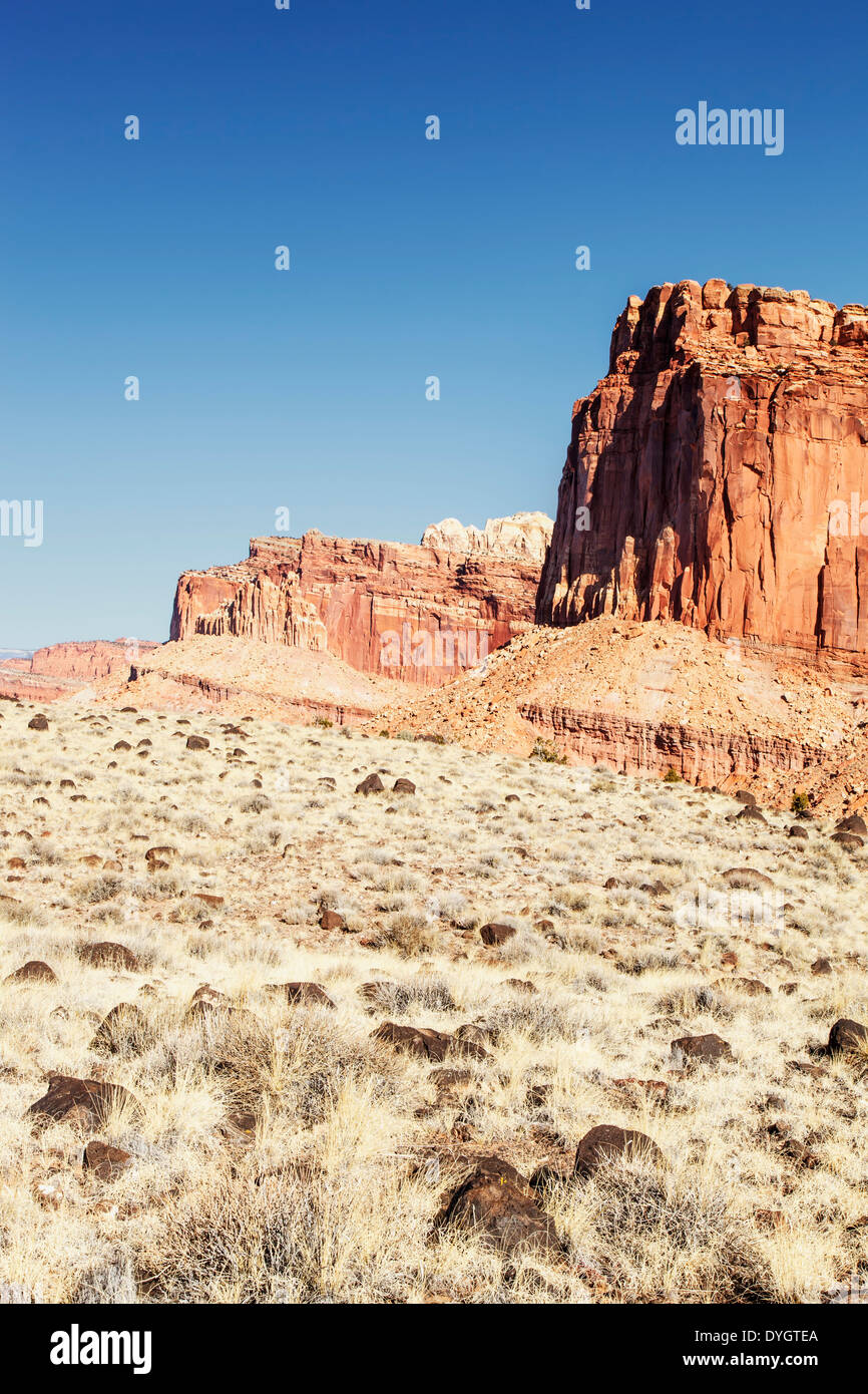 Il Castello e formazioni di arenaria, Capitol Reef National Park nello Utah Stati Uniti d'America Foto Stock