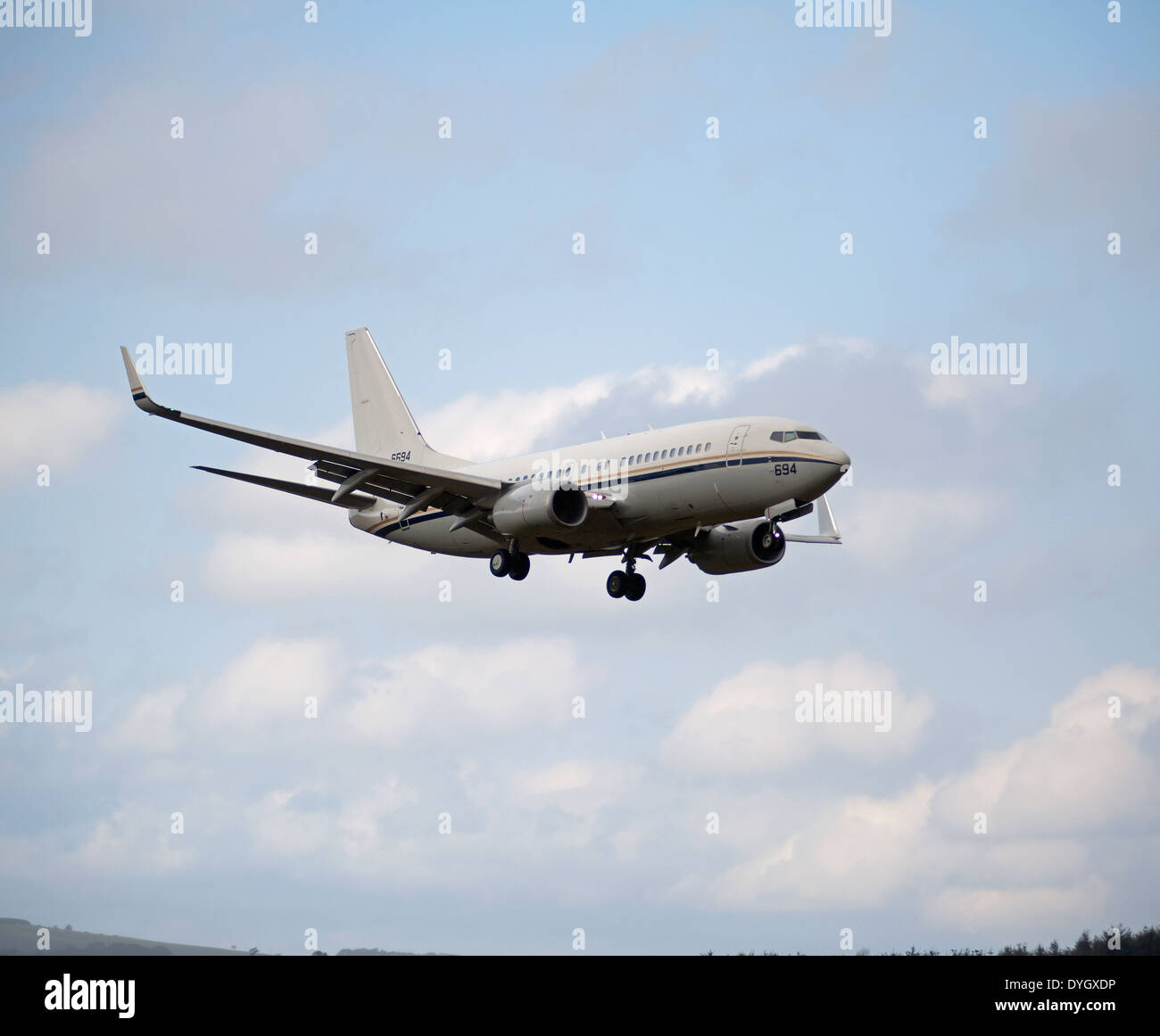 Boeing C-40un Clipper N°16-6695 US NAVY sull approccio per RAF Lossiemouth Scozia. SCO 9046 Foto Stock