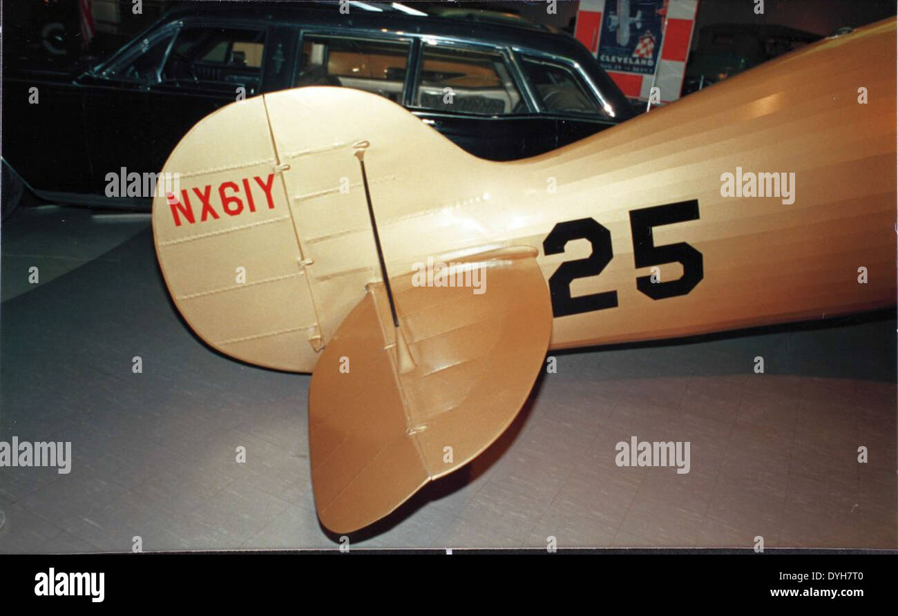 Il Wedell Williams Racer, una parte fondamentale della storia dell'aviazione, fu pilotato dal famoso aviatore Roscoe Turner. Questo aereo ha dato un contributo significativo alle corse aeree durante gli anni '1930, stabilendo diversi record e mostrando design e aerodinamica avanzati per il suo tempo. Foto Stock