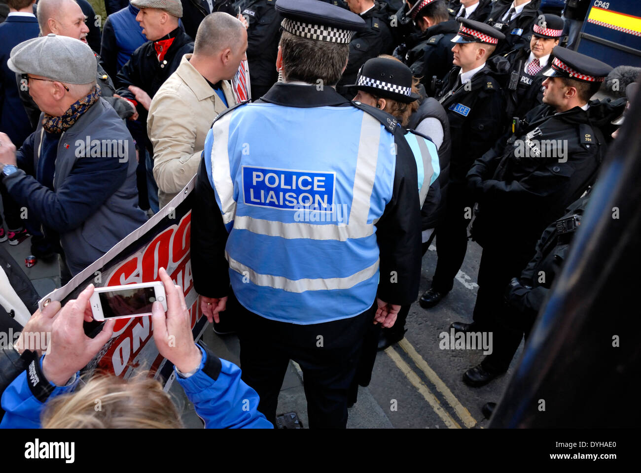 La polizia funzionario di collegamento tra polizia e dimostranti a Lee Rigby omicidio condanna di prova - Old Bailey 26 Feb 2014 Foto Stock