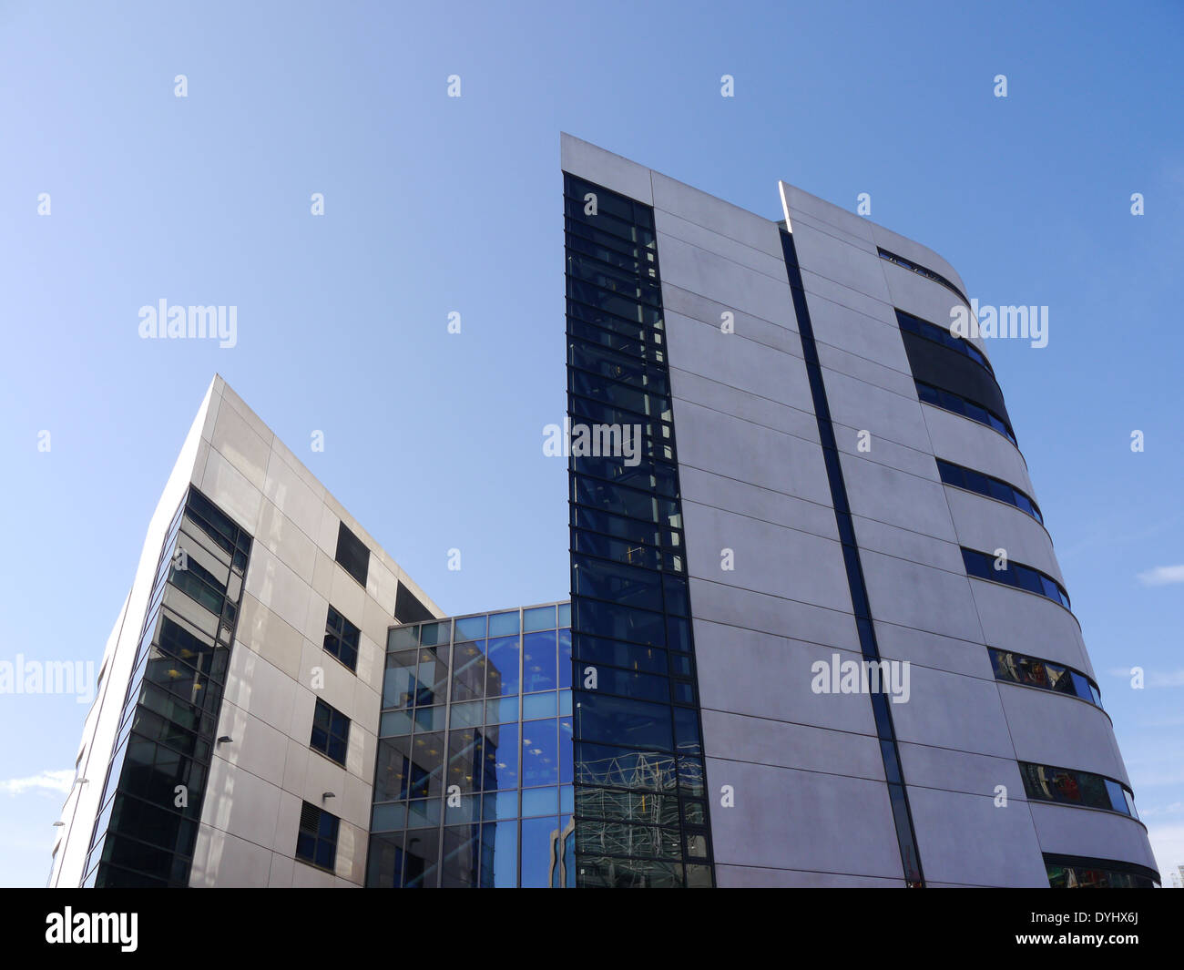 Architettura / le caratteristiche architettoniche di go-NE ufficio moderno edificio in Gallowgate, della città di Newcastle upon Tyne, England, Regno Unito Foto Stock