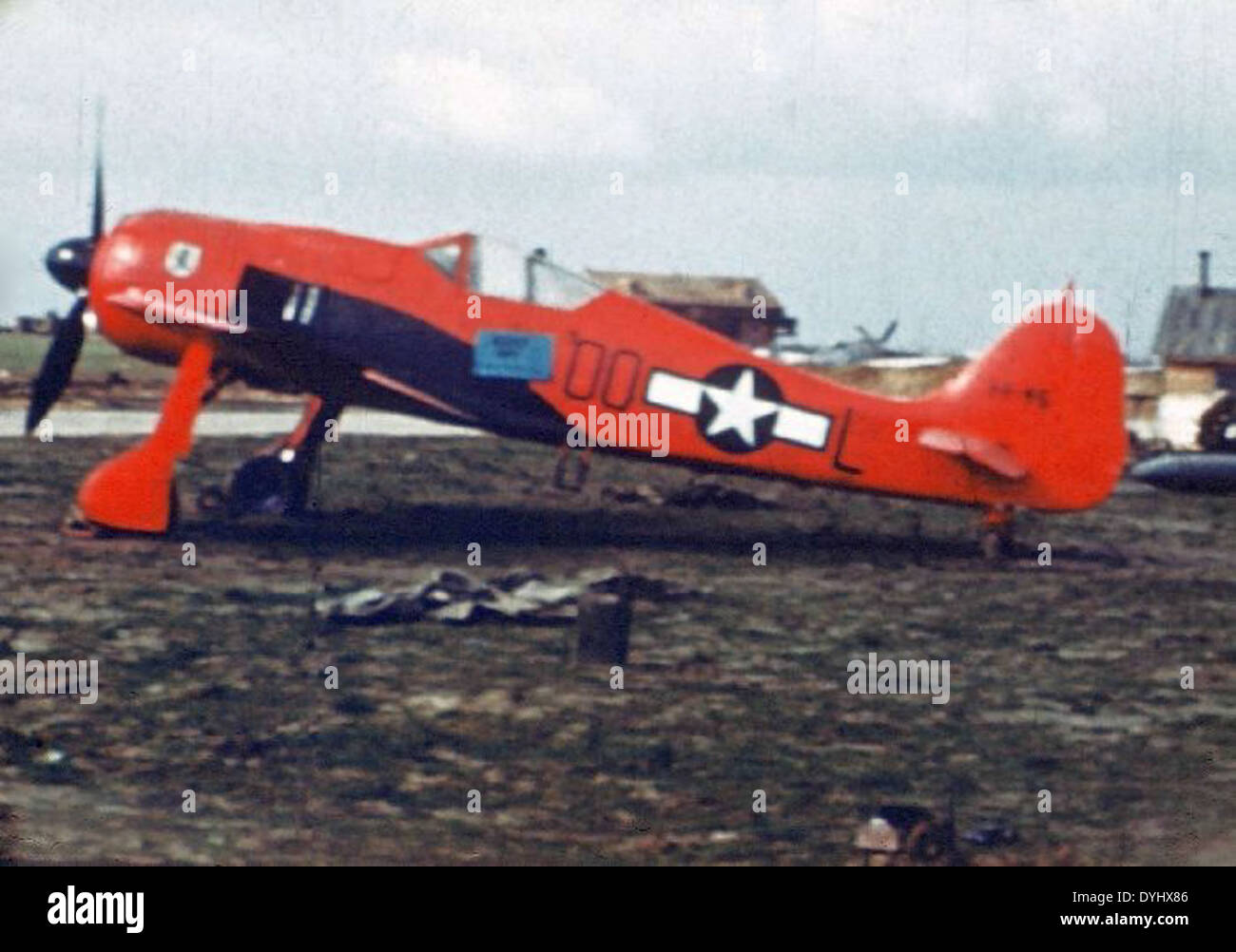 Il Focke-Wulf FW 190 A-8, catturato in Belgio nel 1945, era un caccia tedesco molto apprezzato utilizzato nella seconda guerra mondiale. Questo aereo, con il numero di serie 03920001, fu in seguito pilotato dalle forze statunitensi per la valutazione dopo la sua cattura. Foto Stock