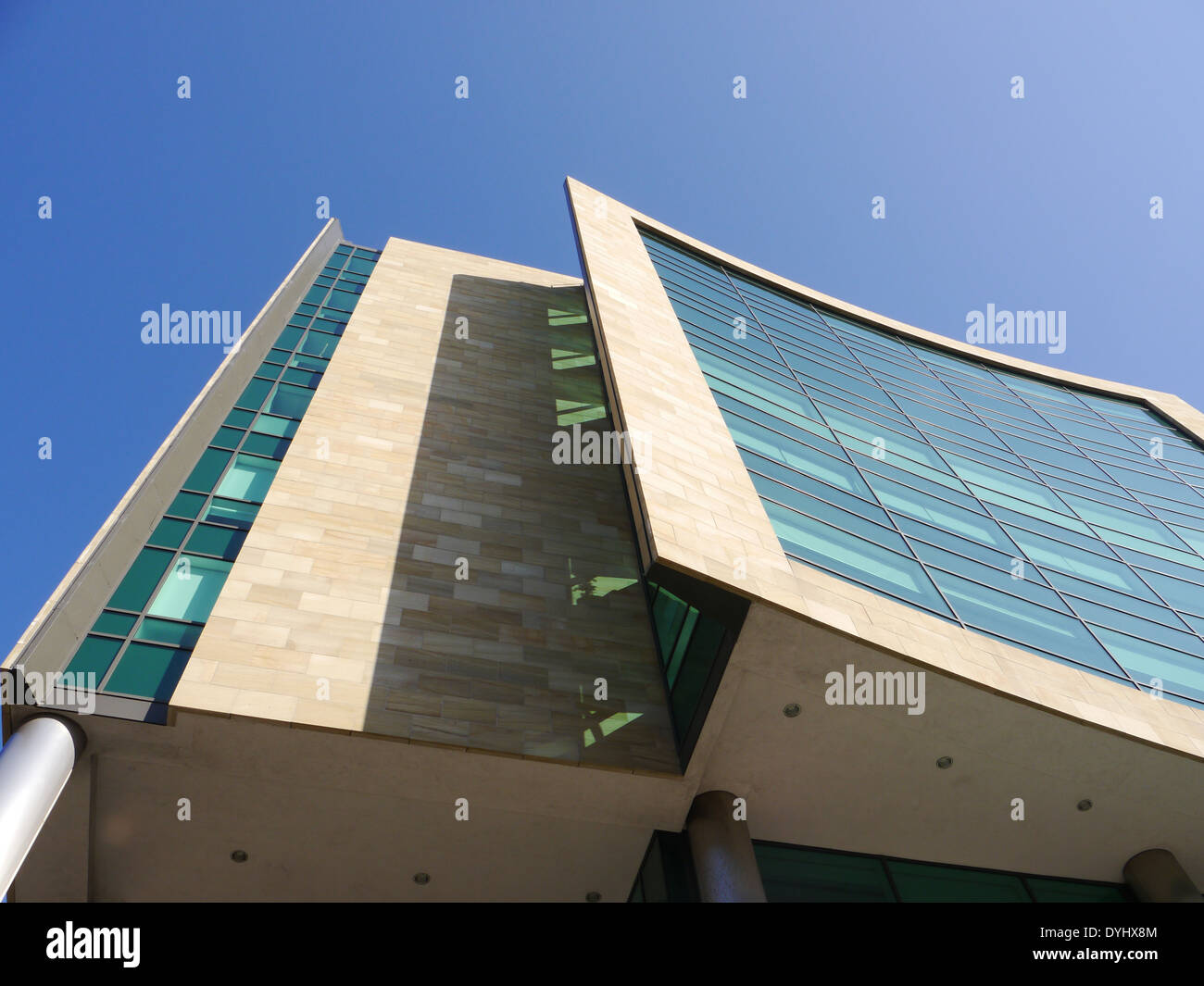 Architettura / le caratteristiche architettoniche di un edificio per uffici in Gallowgate, della città di Newcastle upon Tyne, England, Regno Unito Foto Stock