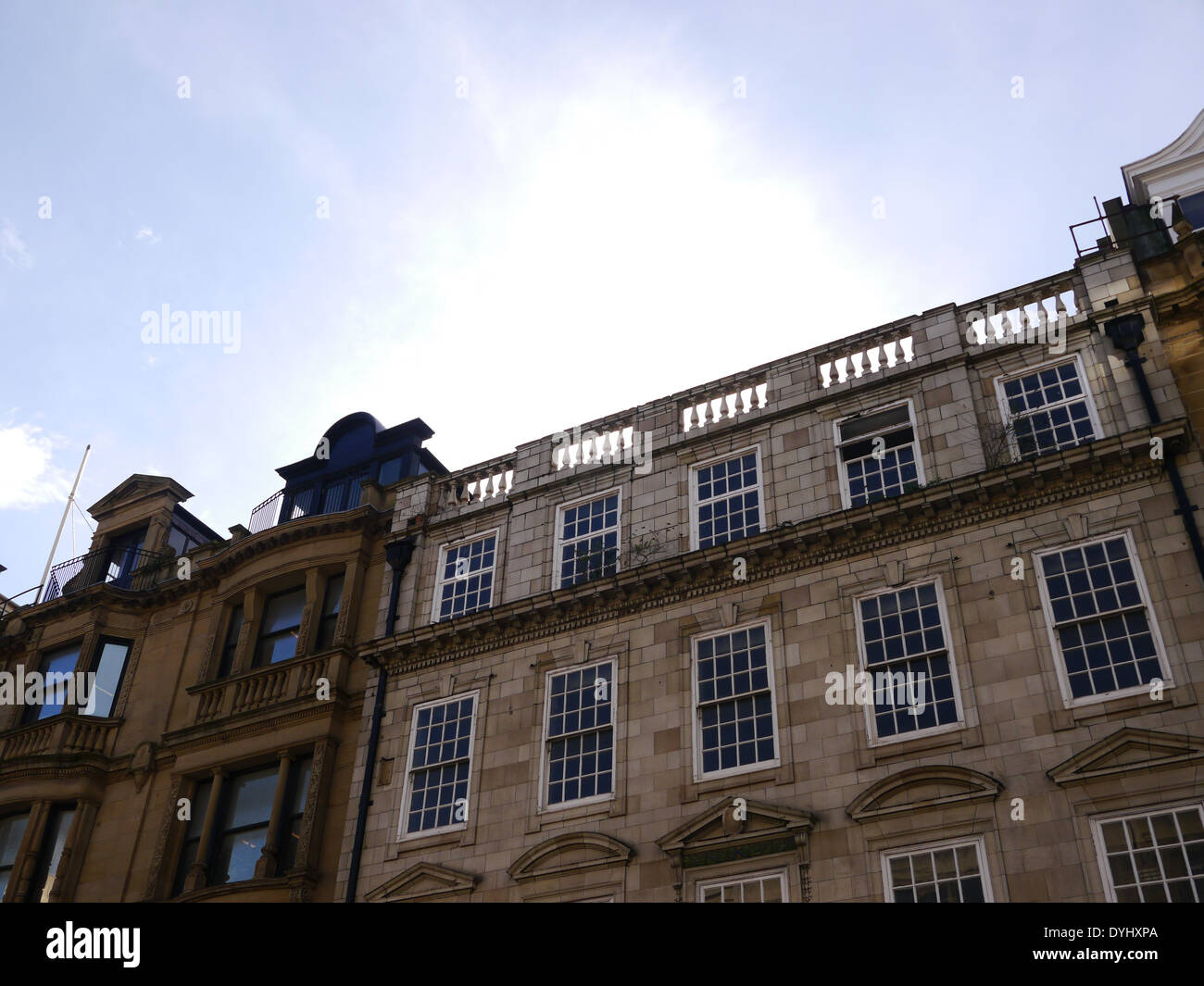 Architettura: costruito le caratteristiche architettoniche di un edificio per uffici a Newcastle upon Tyne, England, Regno Unito Foto Stock