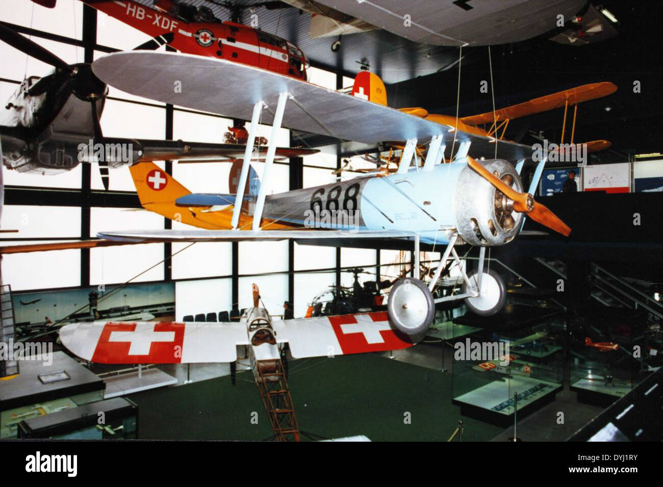 Il Nieuport 28C-1 Bebe era un caccia francese della prima guerra mondiale noto per la sua agilità ed efficacia in combattimento. Ha giocato un ruolo fondamentale nelle battaglie aeree, fornendo una manovrabilità superiore ai suoi piloti. Foto Stock