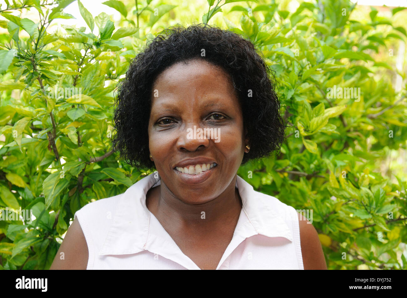 Seychellois donna al La Digue, Seicelle Foto Stock