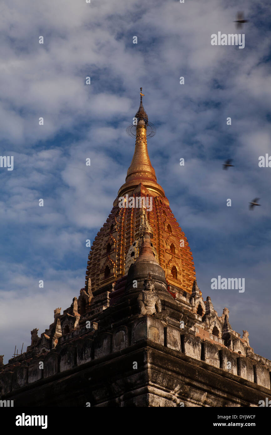 Tempio di Ananda, Bagan, Birmania Foto Stock