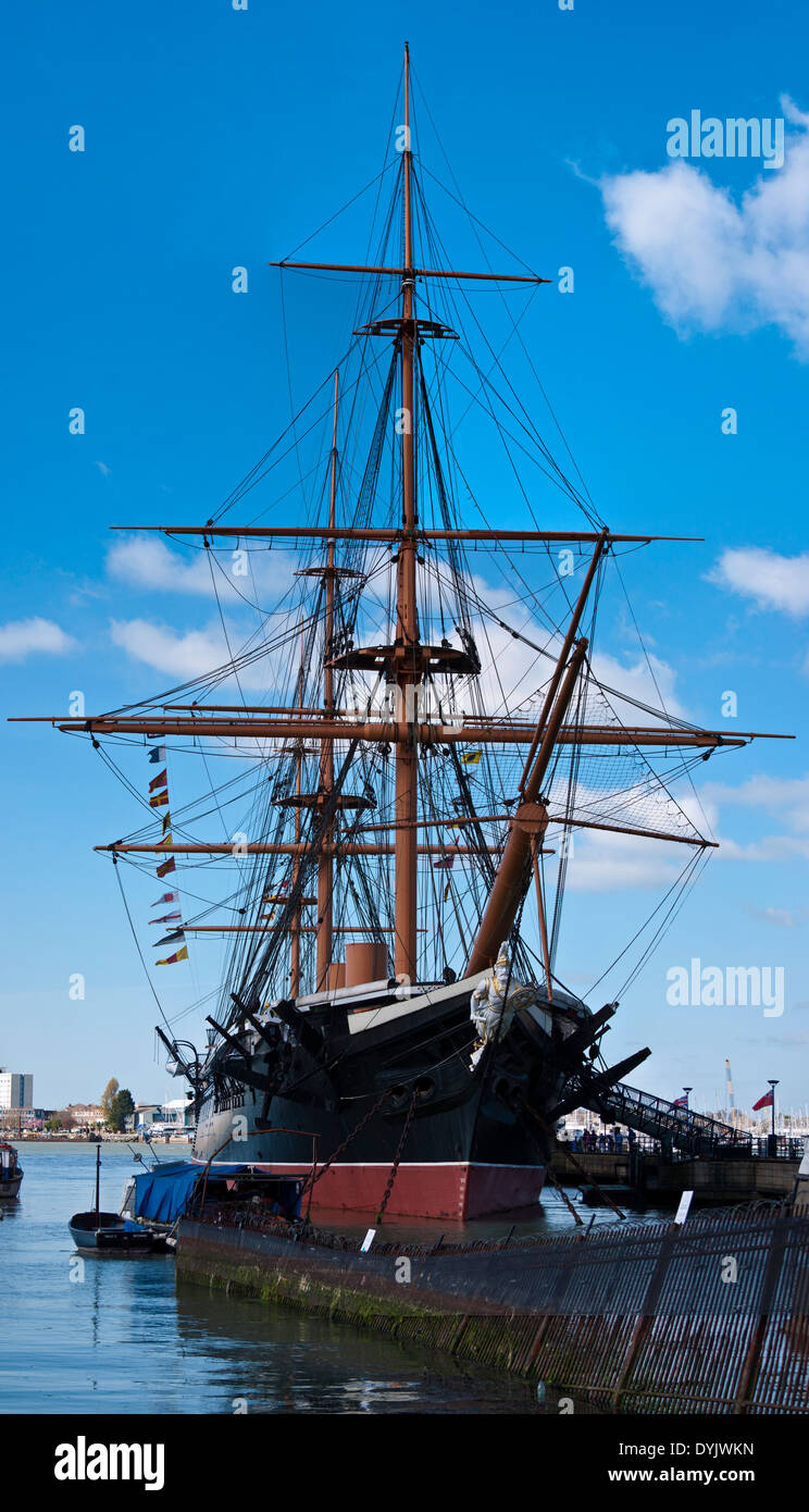 HMS Warrior il primo corazzato, ferro-private del picciolo navi da guerra il restaurato corazzata è parte del National Historic Fleet Foto Stock