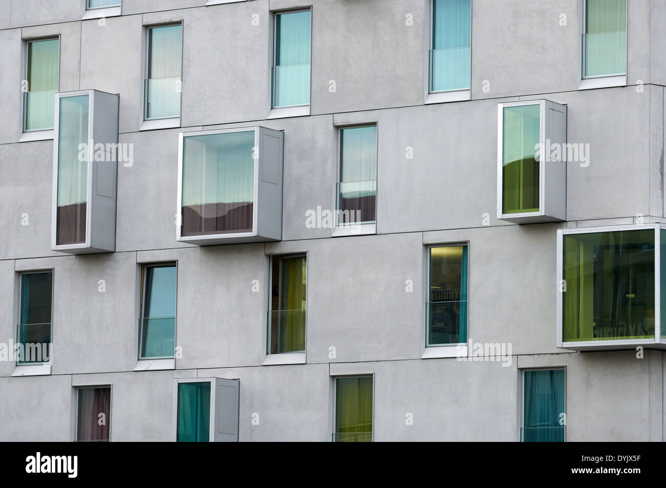 Windows in un hotel moderno Foto Stock