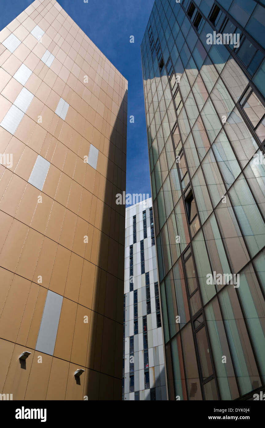Gate Parkway student accommodation blocchi, Manchester, Inghilterra, Regno Unito. Architetto Ian Simpson. Foto Stock