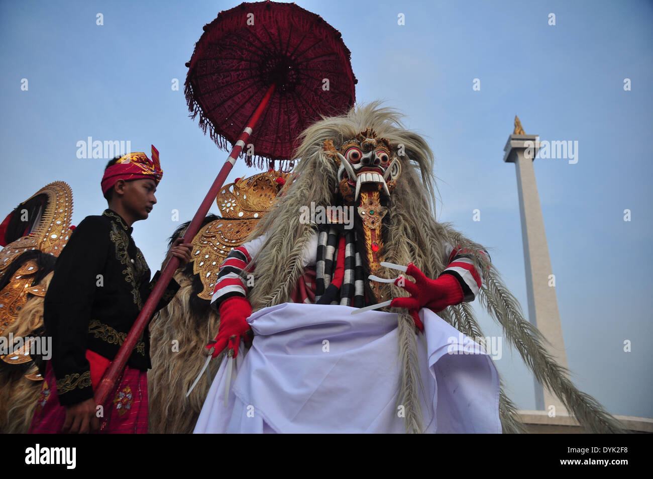 Rangda, male la figura nella mitologia Balinese, regina della perdita Foto Stock