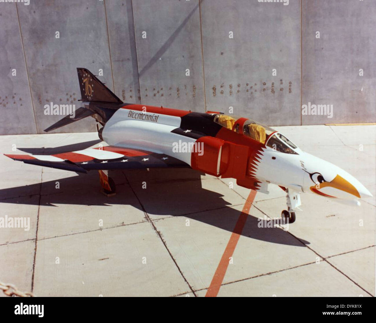 Questa fotografia della Stetz Collection mostra una vista storica della Naval Air Station North Island (NAS NI), situata a San Diego, California. NAS North Island è stato un sito cruciale per le operazioni di aviazione della US Navy, specialmente durante e dopo la seconda guerra mondiale Foto Stock
