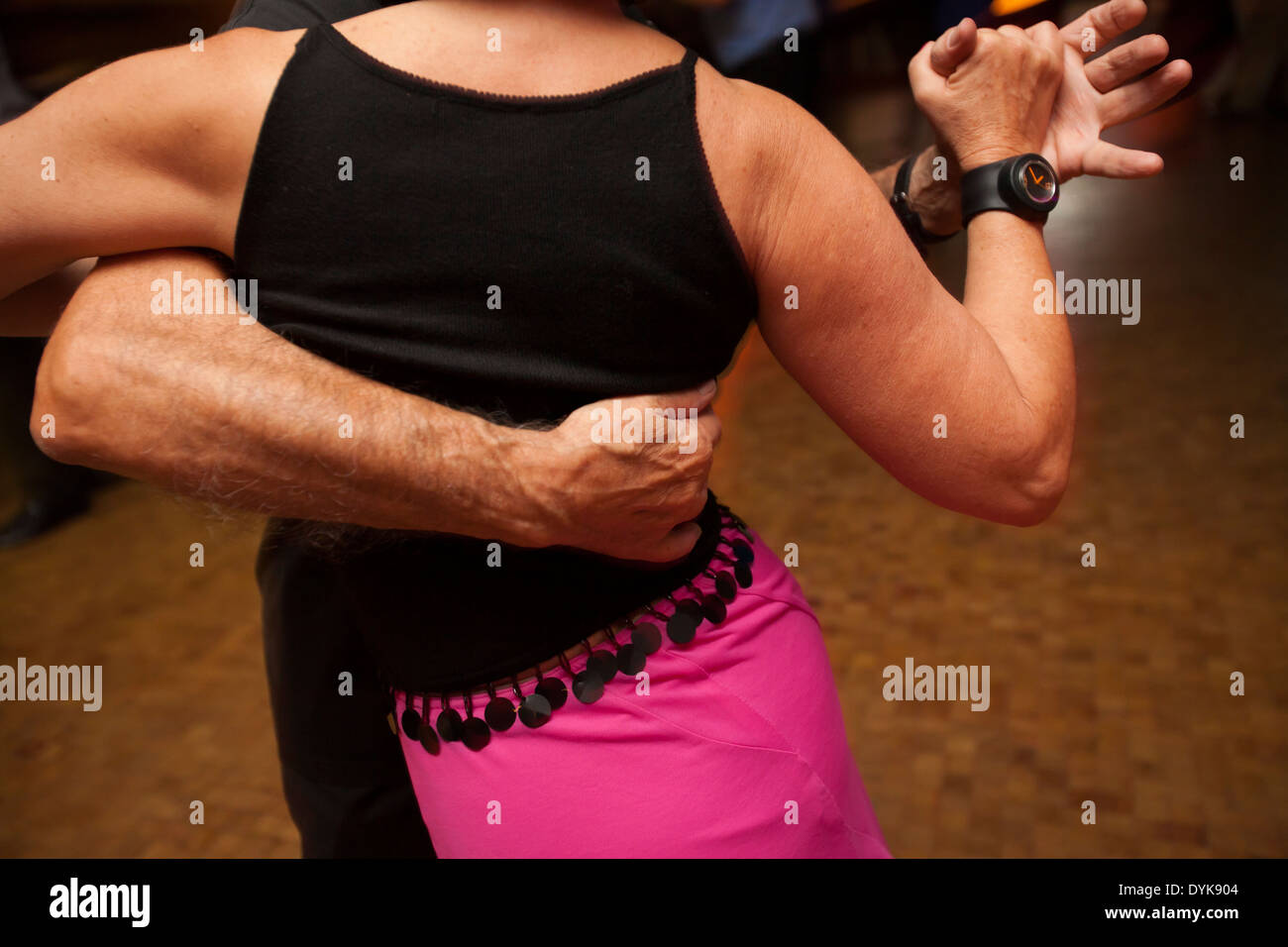 Giovane ballare il tango. Foto Stock