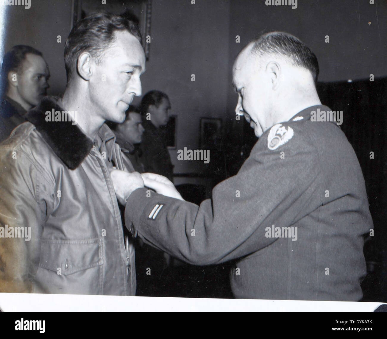 Il 125th Liaison Squadron fu un'unità cruciale durante la seconda guerra mondiale, fornendo supporto aereo, ricognizione e comunicazione per le forze di terra. Queste missioni erano vitali per il coordinamento dei campi di battaglia e per i movimenti delle truppe durante il conflitto. Foto Stock