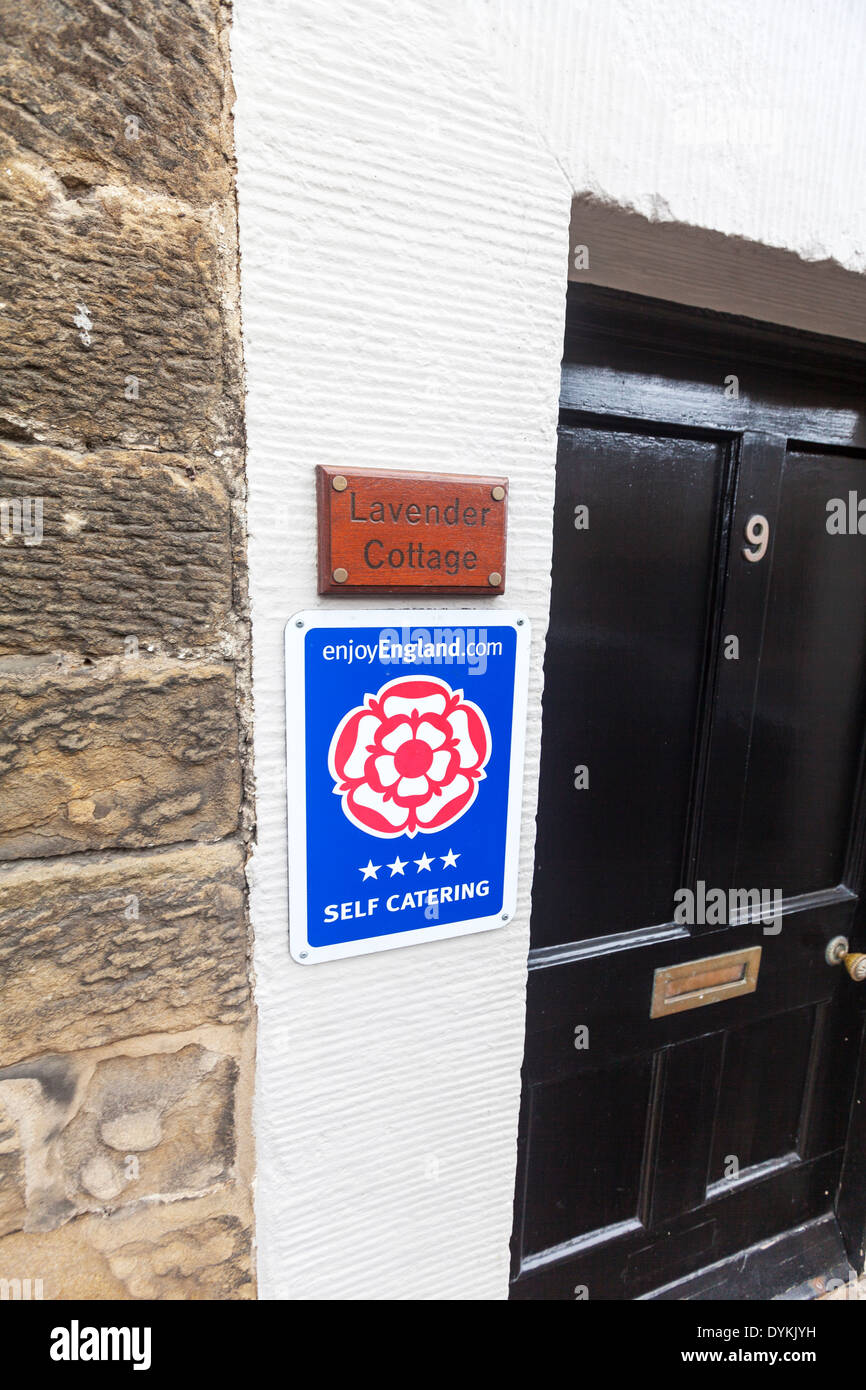Enjoy England self catering accommodation 4 star rating segno Yorkshire Dales National Park, Regno Unito Inghilterra GB Foto Stock
