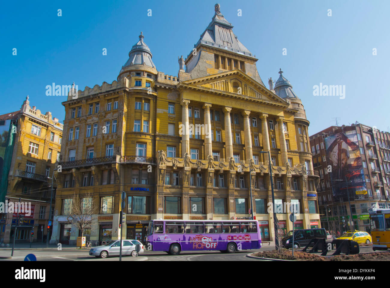 Paloto Anker l'Anker Palace edificio, Deak Ferenc ter Square, Central Budapest, Ungheria, Europa Foto Stock