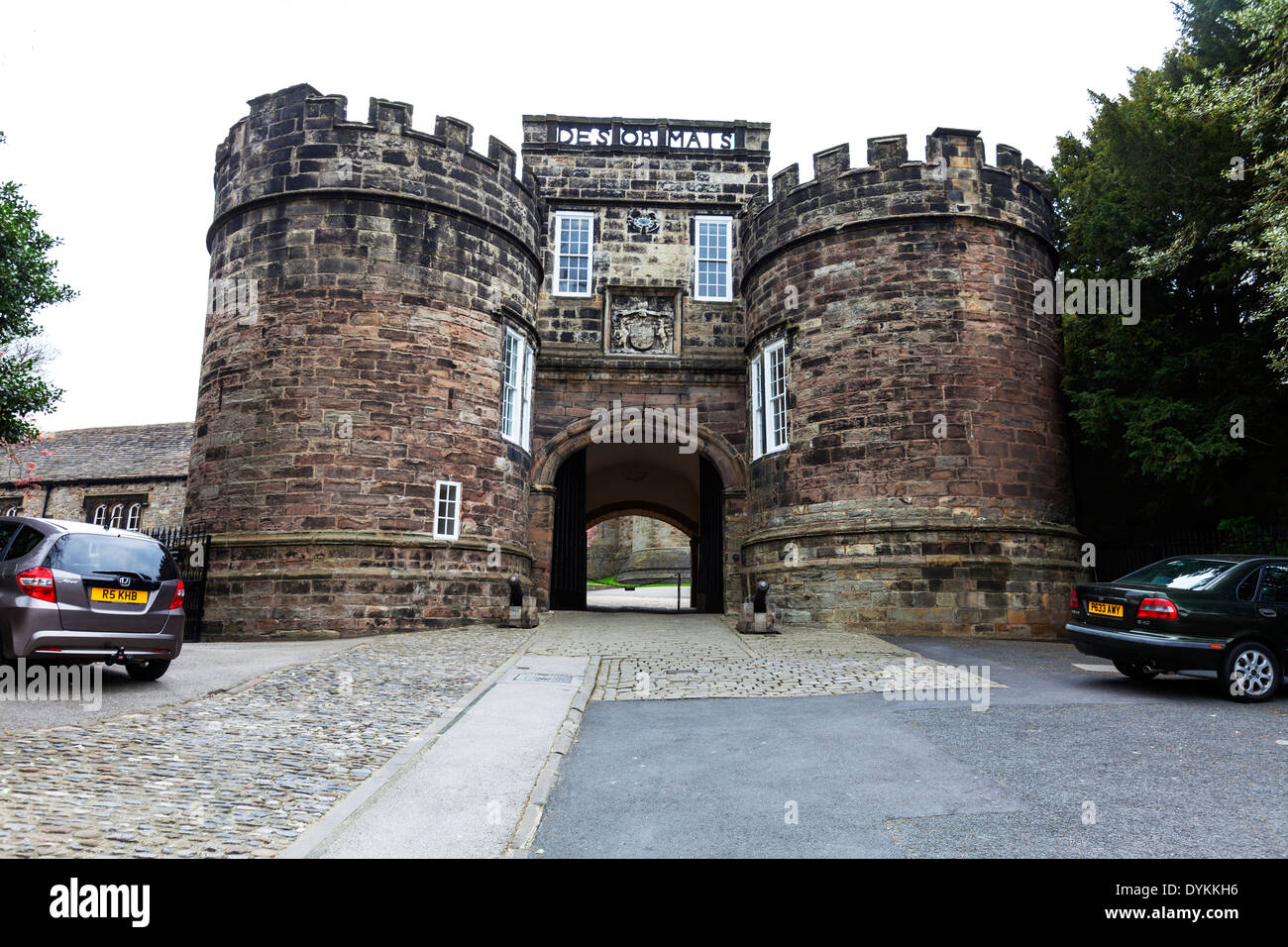 Ingresso principale del castello di Skipton cancello dello Yorkshire Dales National Park, Regno Unito Inghilterra GB, Skipton Castle, Skipton UK, Skipton Yorkshire, Skipton Town, Foto Stock