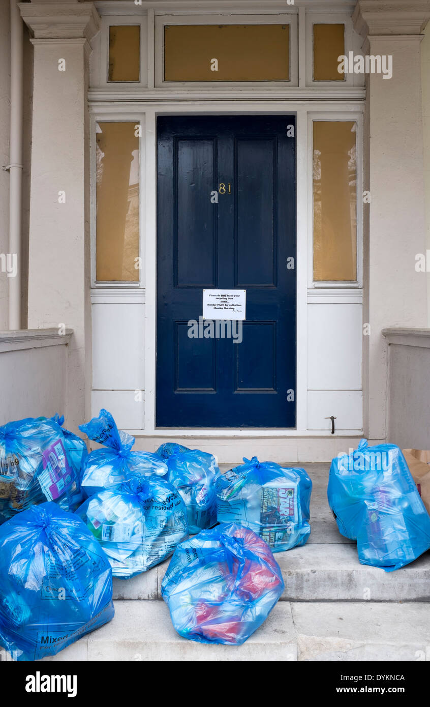 Avviso Recyclig residenti St Georges Square Londra Inghilterra Foto Stock