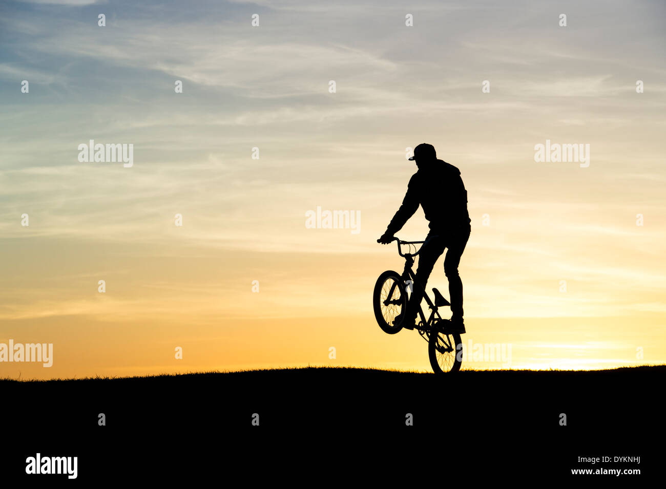 Bici Con Impennata Immagini e Fotos Stock - Alamy