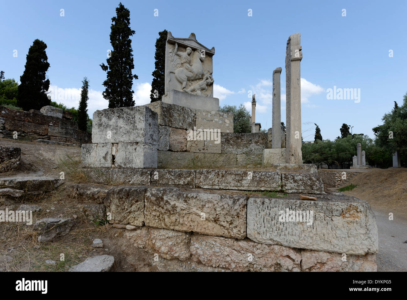 Copia stele commemorativa Dexileos giovane uomo ucciso nella battaglia di Corinto nel 394 A.C. Kerameikos Atene Grecia 20 anno Foto Stock