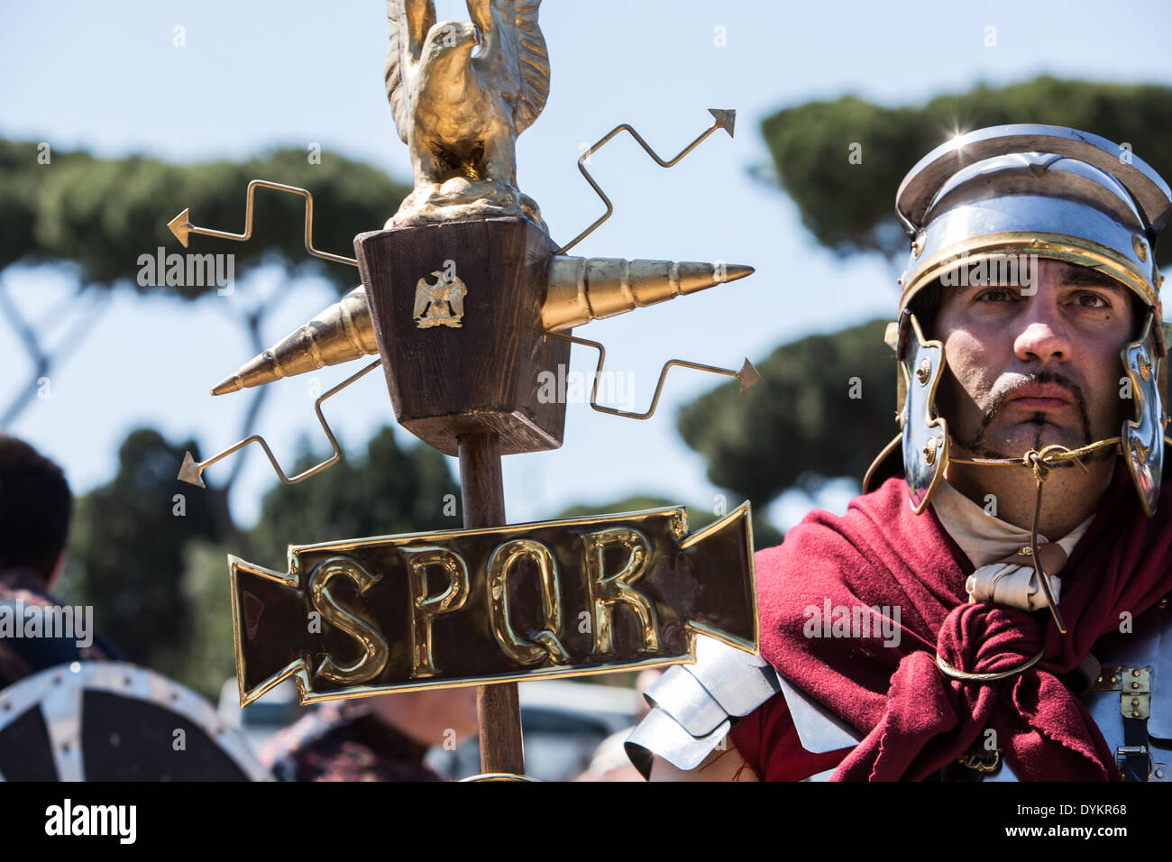 Gladiator a "Natale di Roma" rievocazione storica della fondazione di Roma in occasione del 2767 anniversario Foto Stock