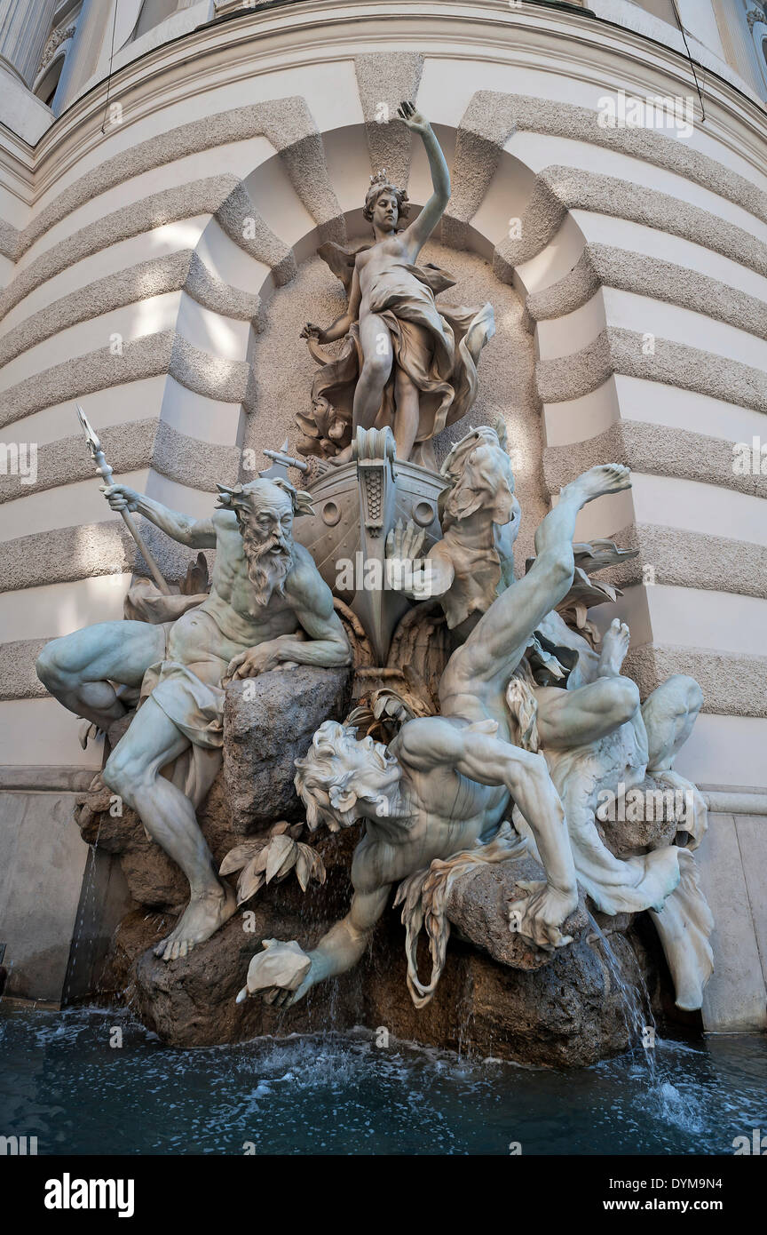 "La potenza del Mare", fontana con un gruppo scultoreo a Vienna Palazzo Imperiale Hofburg di Vienna, Stato di Vienna, Austria Foto Stock