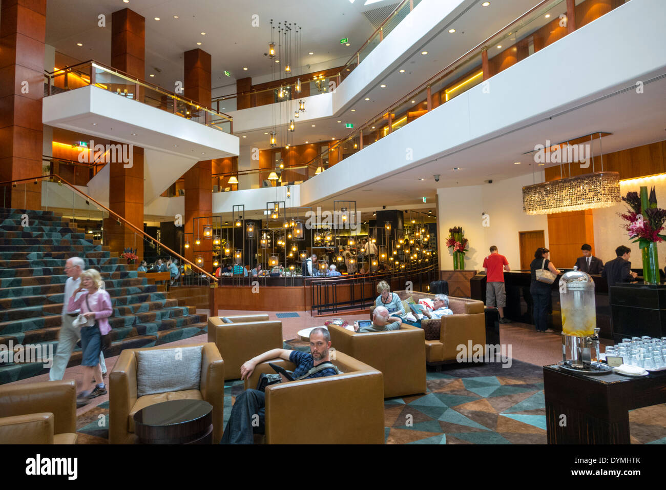 Sydney Australia,Four Seasons,hotel,hotel,hotel,hall,interno,reception check in reception prenotazioni registro,prenotazioni,AU Foto Stock