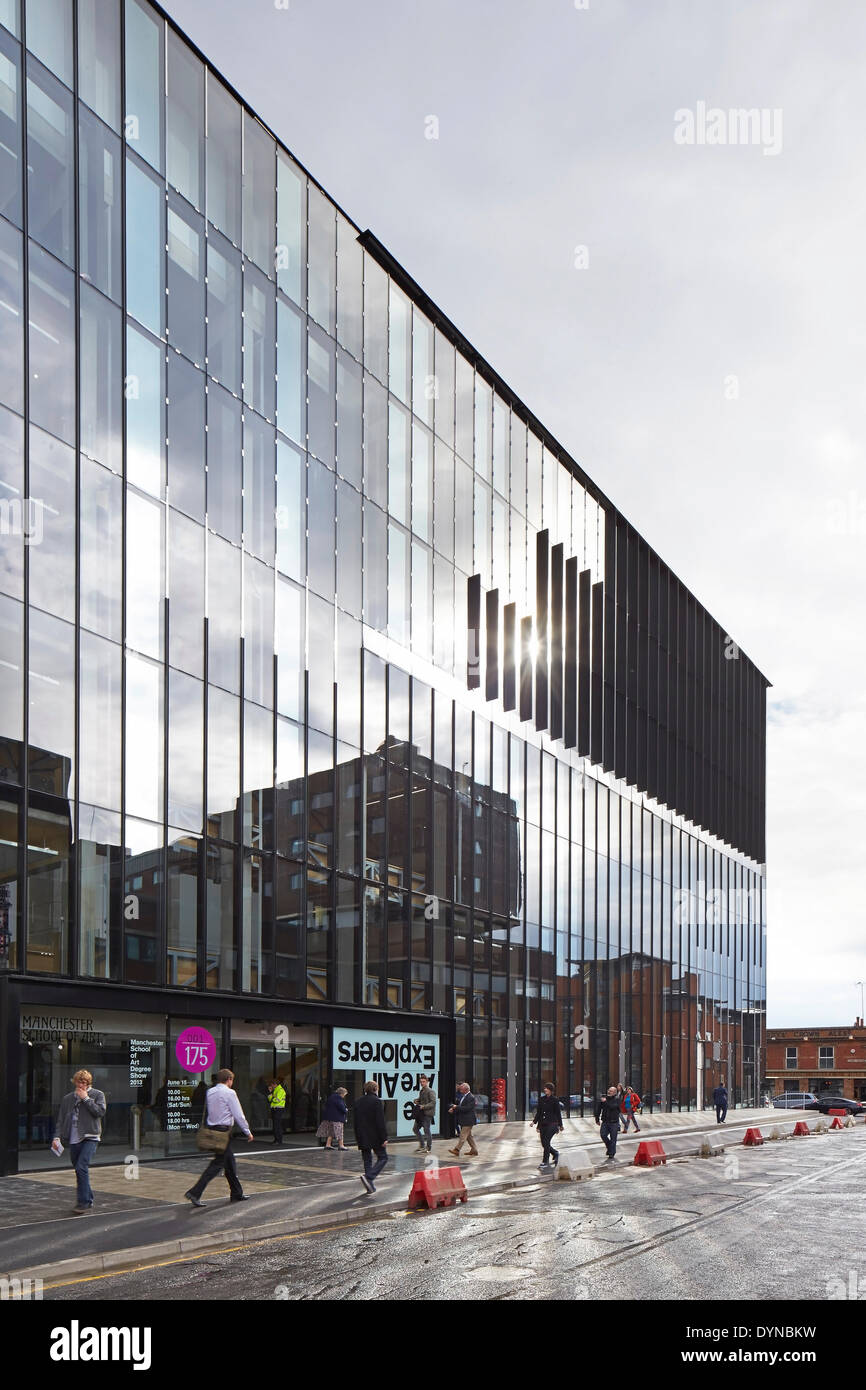 Manchester Scuola d'Arte a MMU, Manchester, Regno Unito. Architetto: Feilden Clegg Bradley Studios LLP, 2014. Vetri di facciata Foto Stock