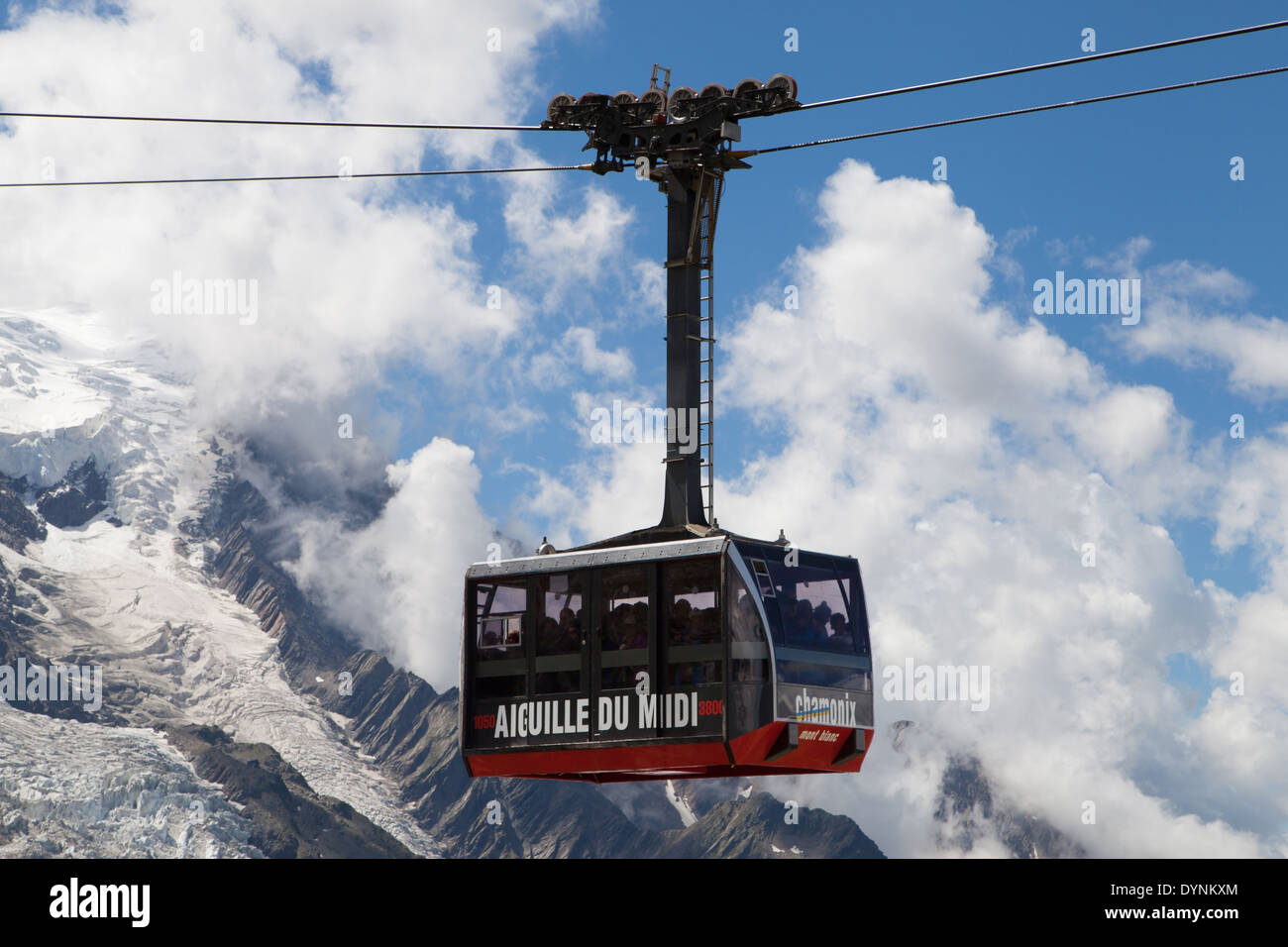 Funivia per il vertice dell'Aiguille du Midi da Chamonix-Mont-Blanc, Francia. Foto Stock